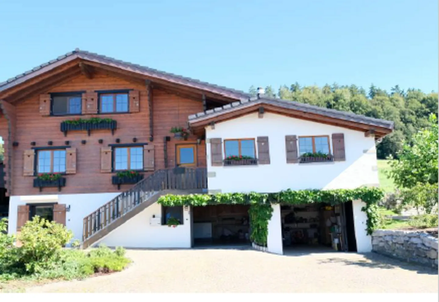 Charming individual chalet with 5 rooms, 3 garages, and a magnificent garden - Pre - Photo 1 of 1