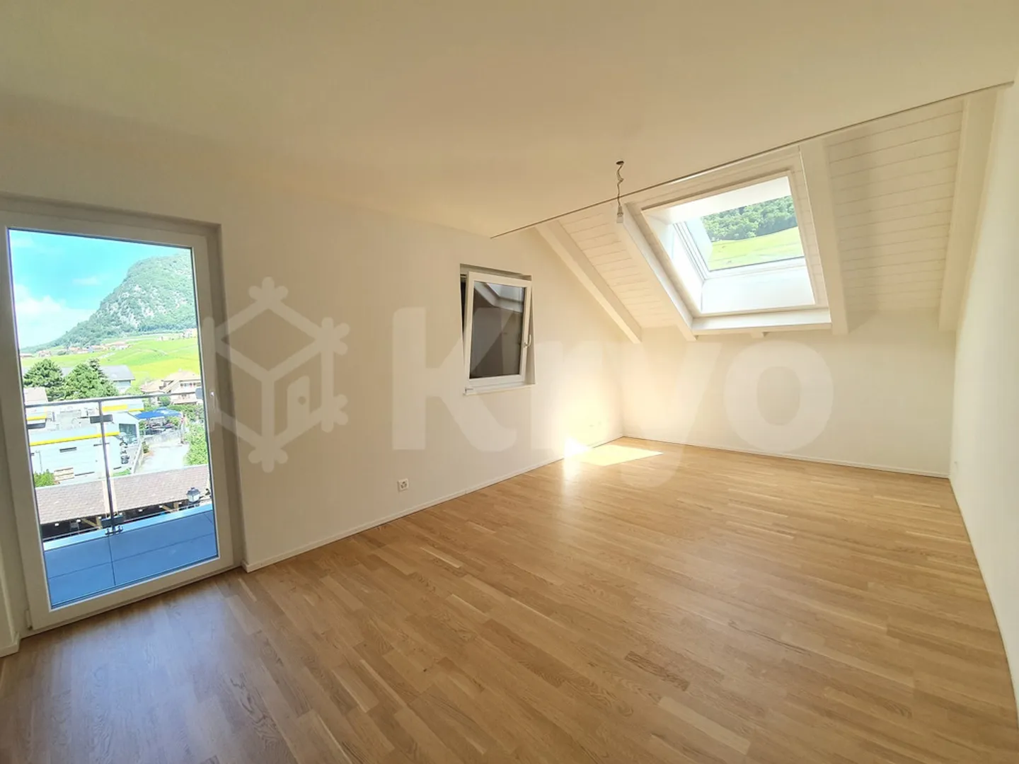PROPRIETÀ ECCEZIONALE! MAGNIFICO APPARTAMENTO DUPLEX DI 8,5 STANZE - Foto 8 di 12