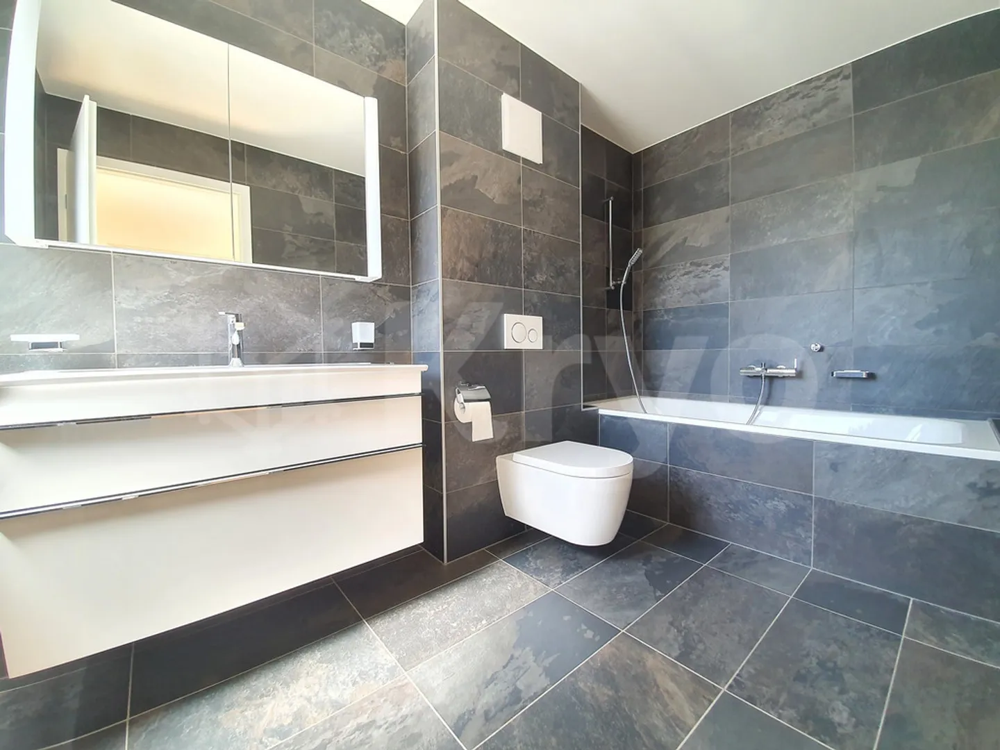 PROPRIETÀ ECCEZIONALE! MAGNIFICO APPARTAMENTO DUPLEX DI 8,5 STANZE - Foto 10 di 12