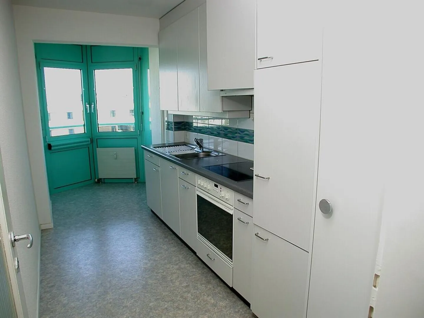 ***2'ZWG**3rd floor**53m2**for singles or couples*** - Photo 2 of 3