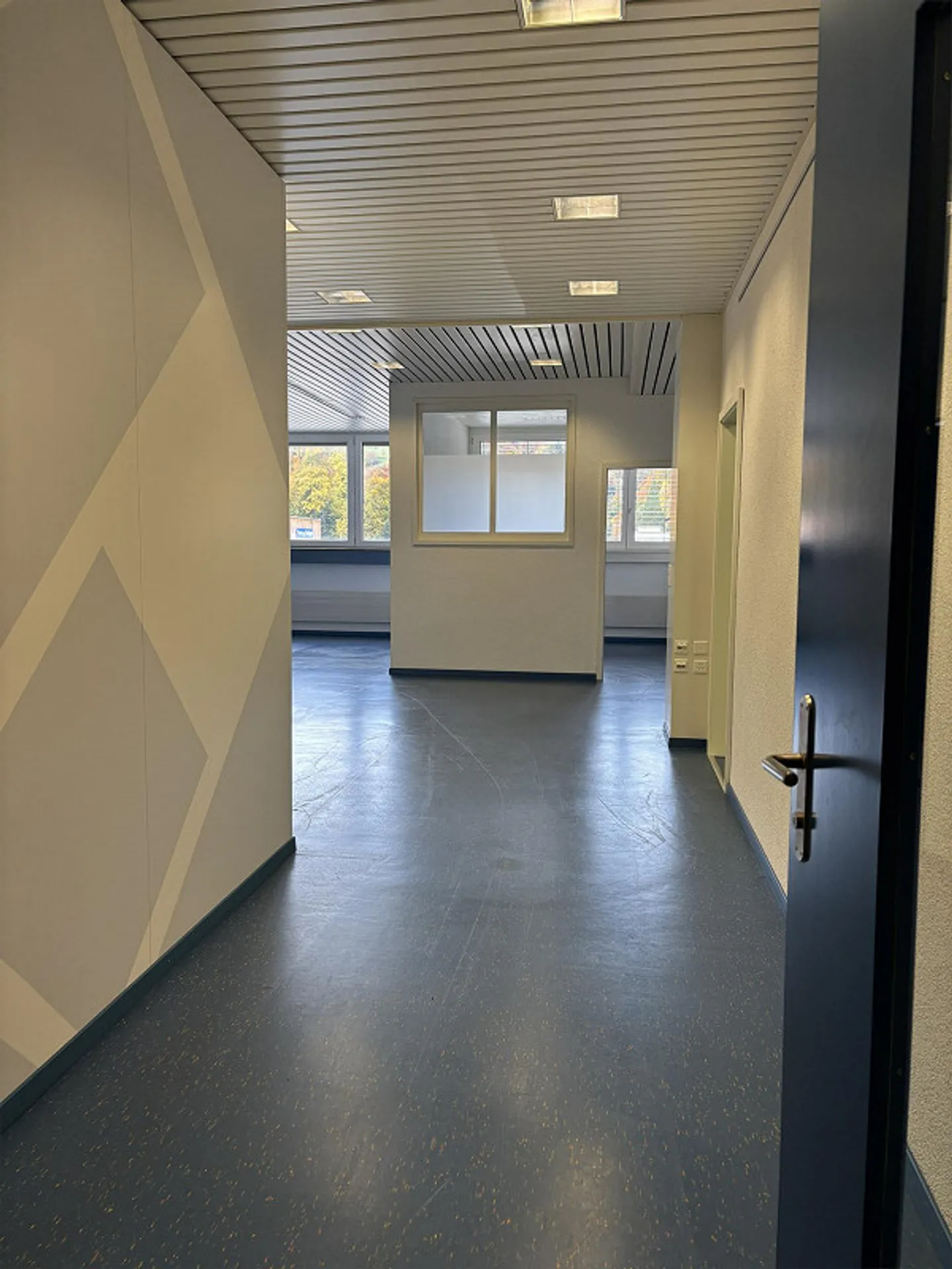 Ampie aree ufficio nell'area industriale di Kriens-Obernau - Foto 4 di 6