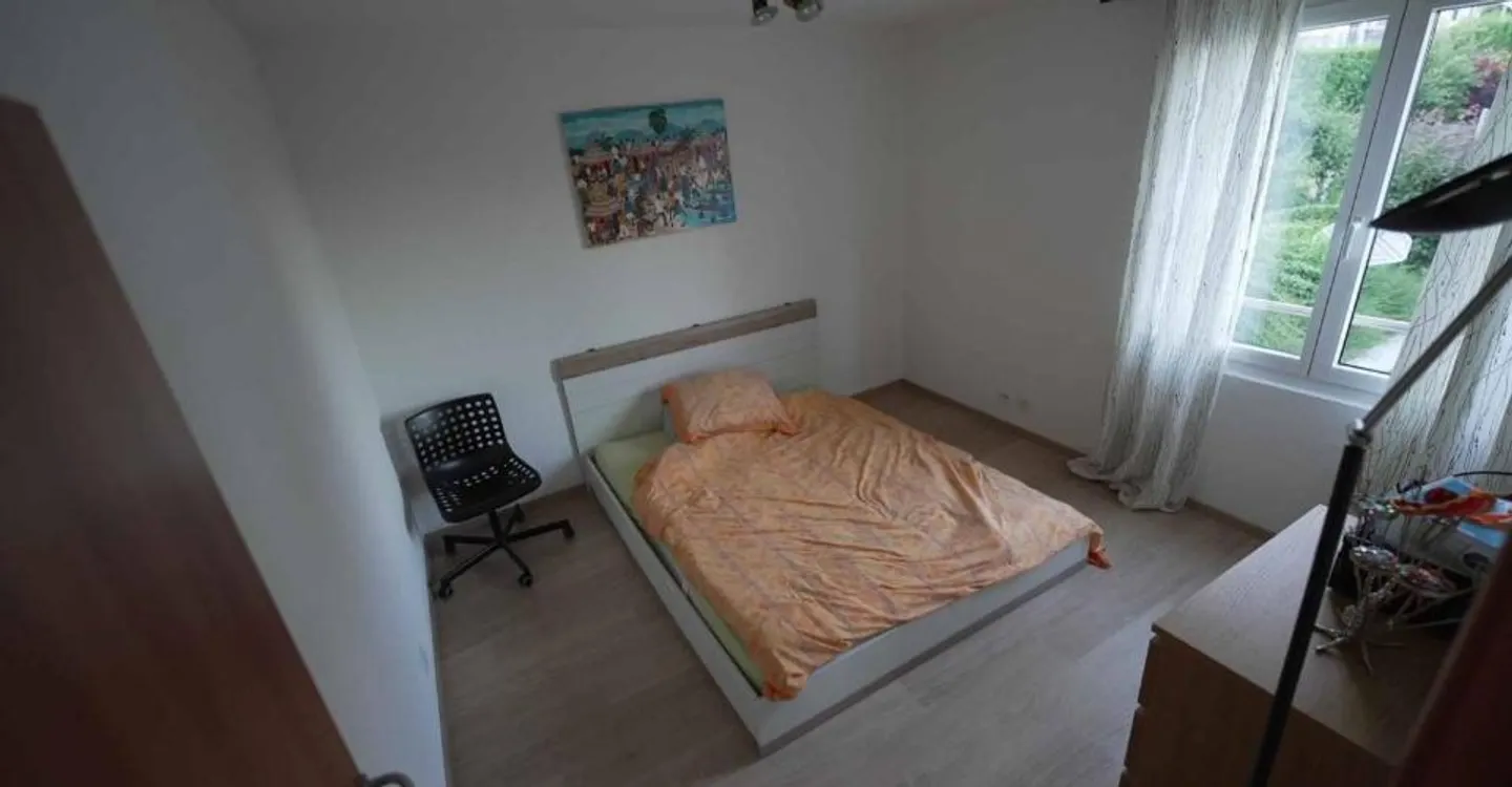 Superba villa a schiera di 5½ locali con terrazza, giardino, garage e posto auto - Foto 3 di 8