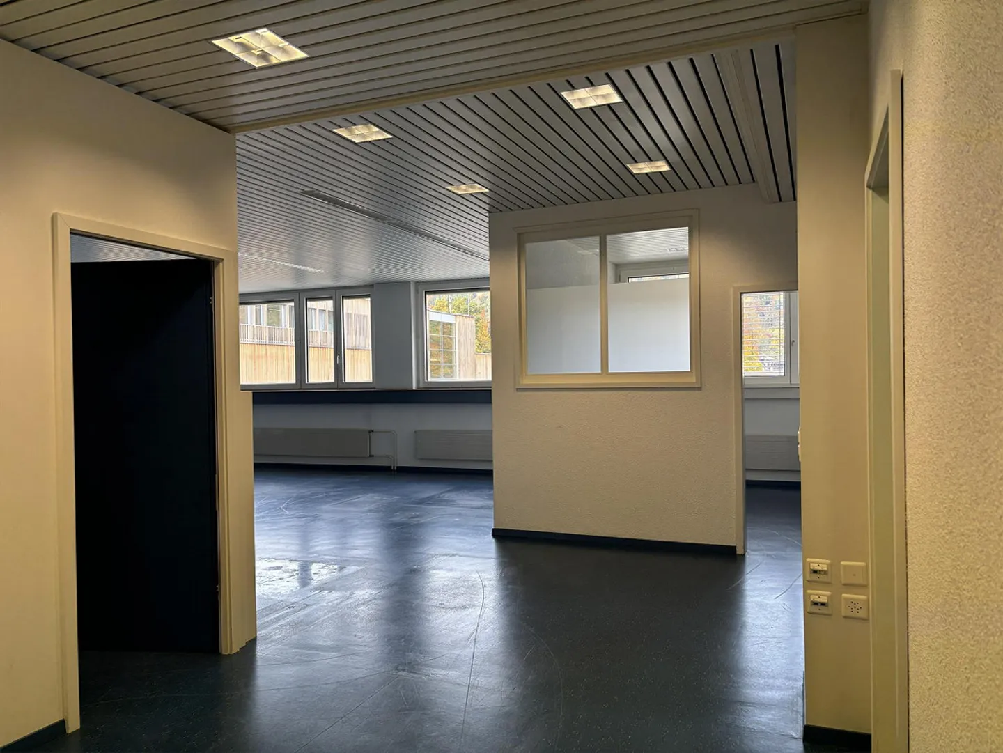 Ampie aree ufficio nell'area industriale di Kriens-Obernau - Foto 5 di 6