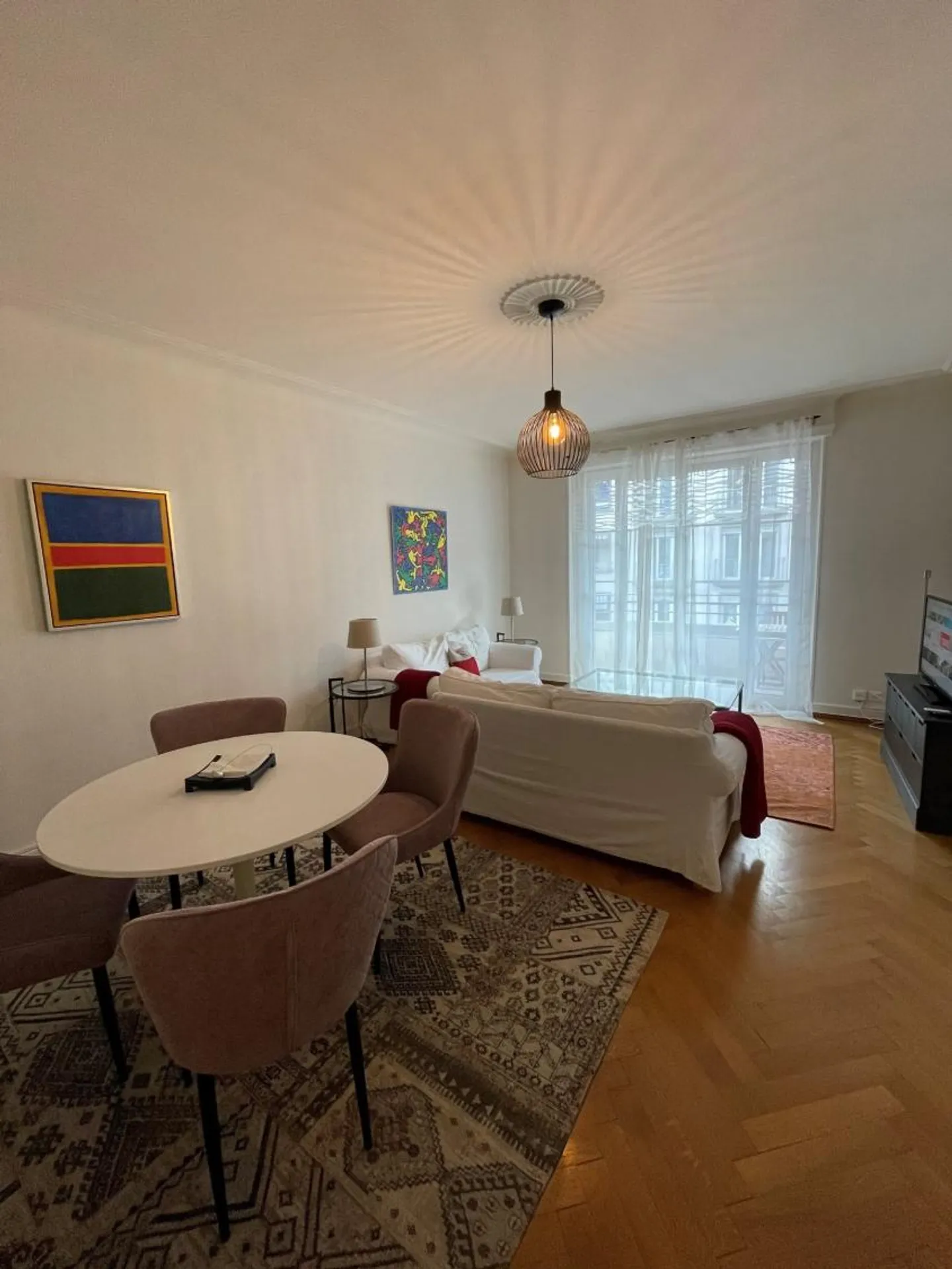 Charmant appartement 2.5 pièces - Photo 1 sur 5