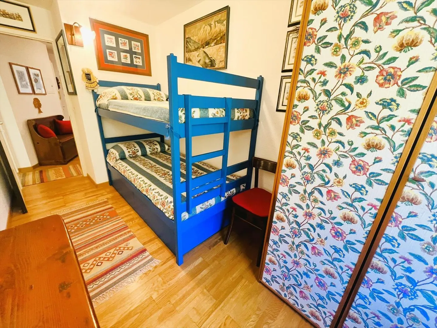 Geräumig und hell, 3.5 Zimmer renoviert - Magnifique Aussicht - Sehr gut gelegen - Ruhige Lage - Foto 13 von 15