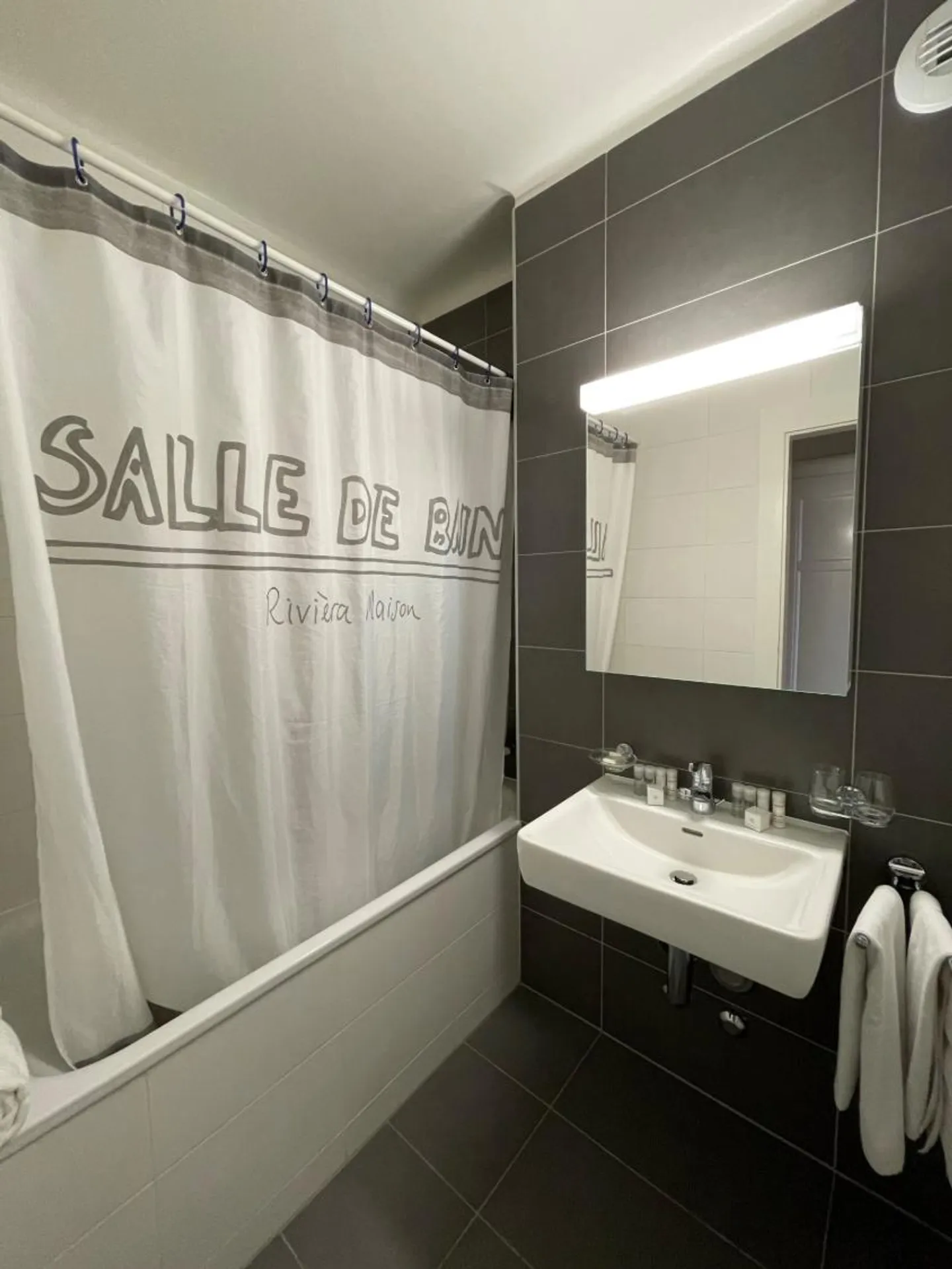 Charmant appartement 2.5 pièces - Photo 4 sur 5