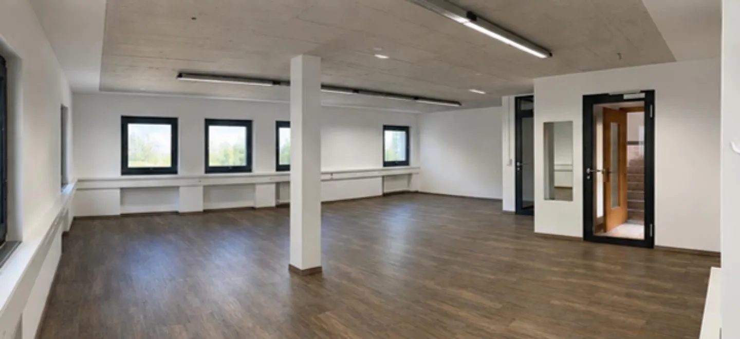 Espace commercial/bureau - Photo 3 sur 5