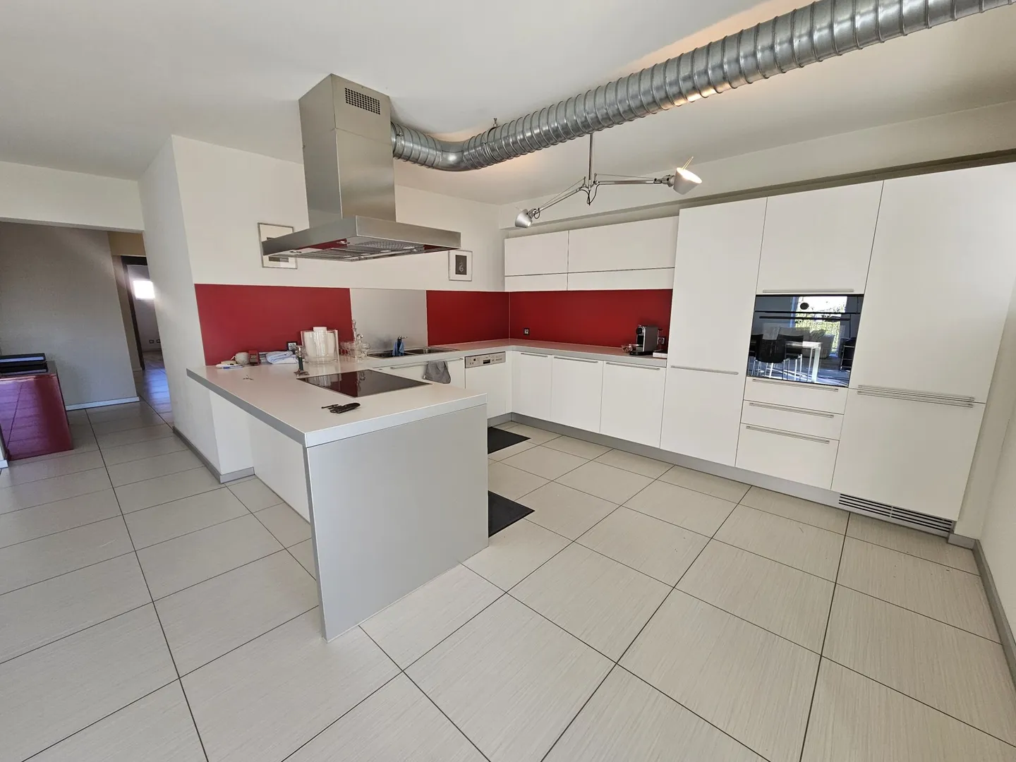 4.5-room apartment on the ground floor with private garden in Uvrier - Photo 2 of 5