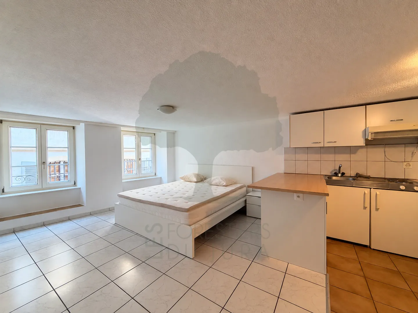 Möblierte 1,5-Zimmer-Wohnung im Stadtzentrum von Porrentruy - Foto 1 von 4