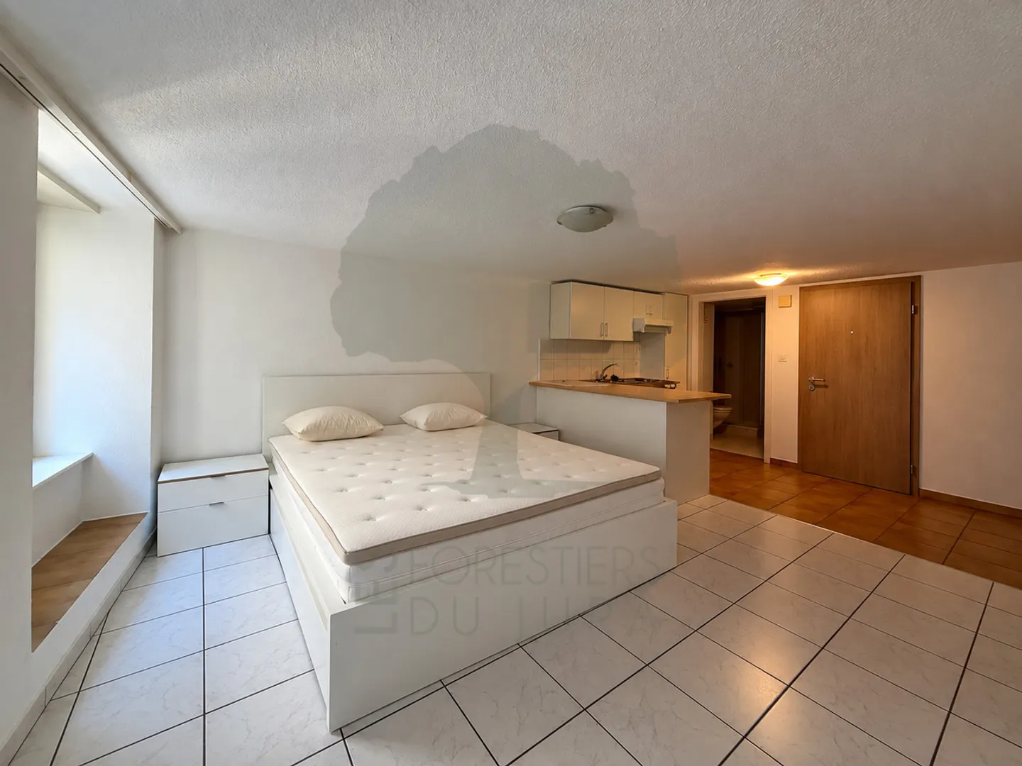 Möblierte 1,5-Zimmer-Wohnung im Stadtzentrum von Porrentruy - Foto 2 von 4