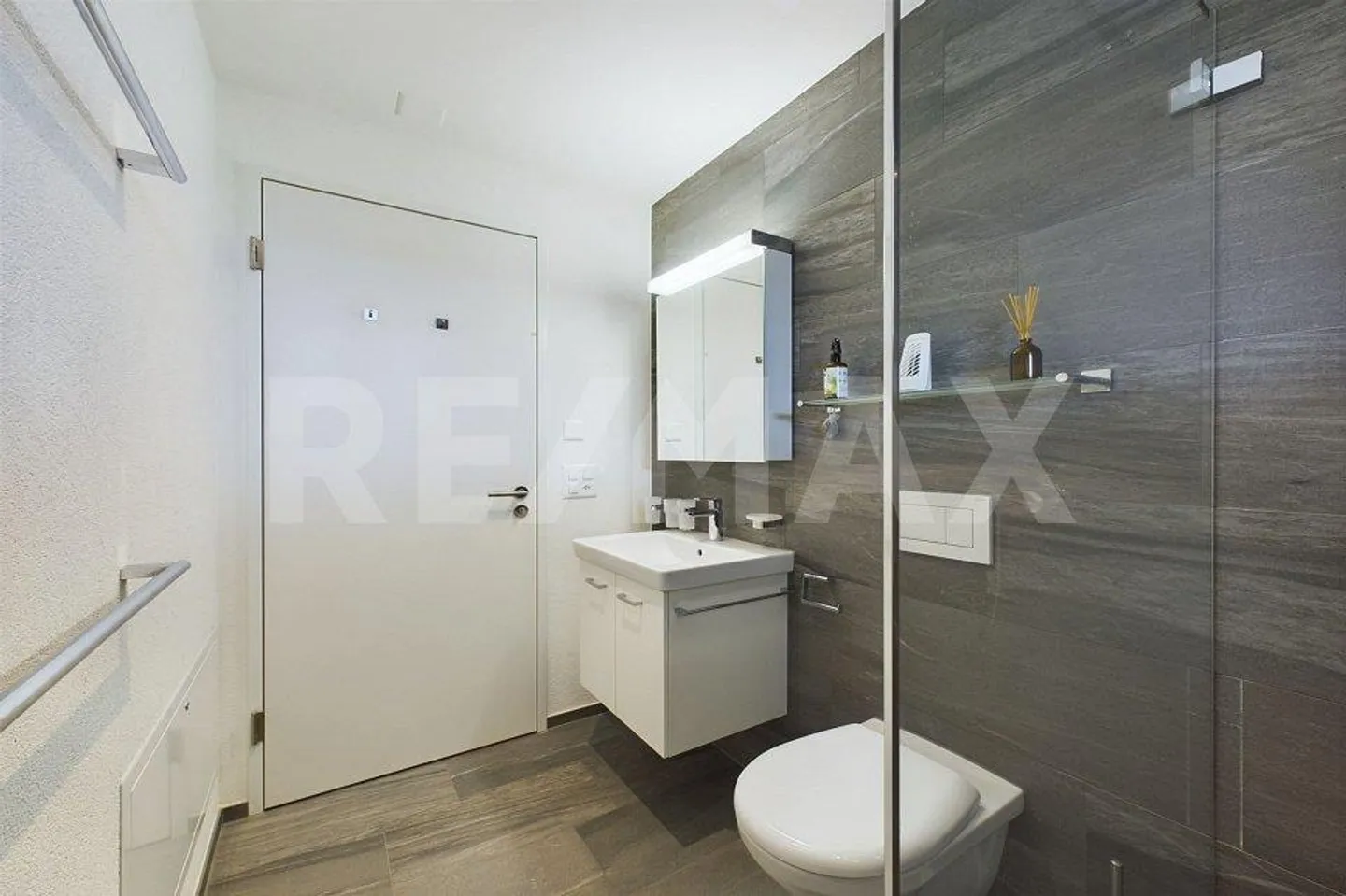 Bellissimo appartamento in affitto di 3,5 locali nel cuore di Siebnen! - Foto 12 di 13