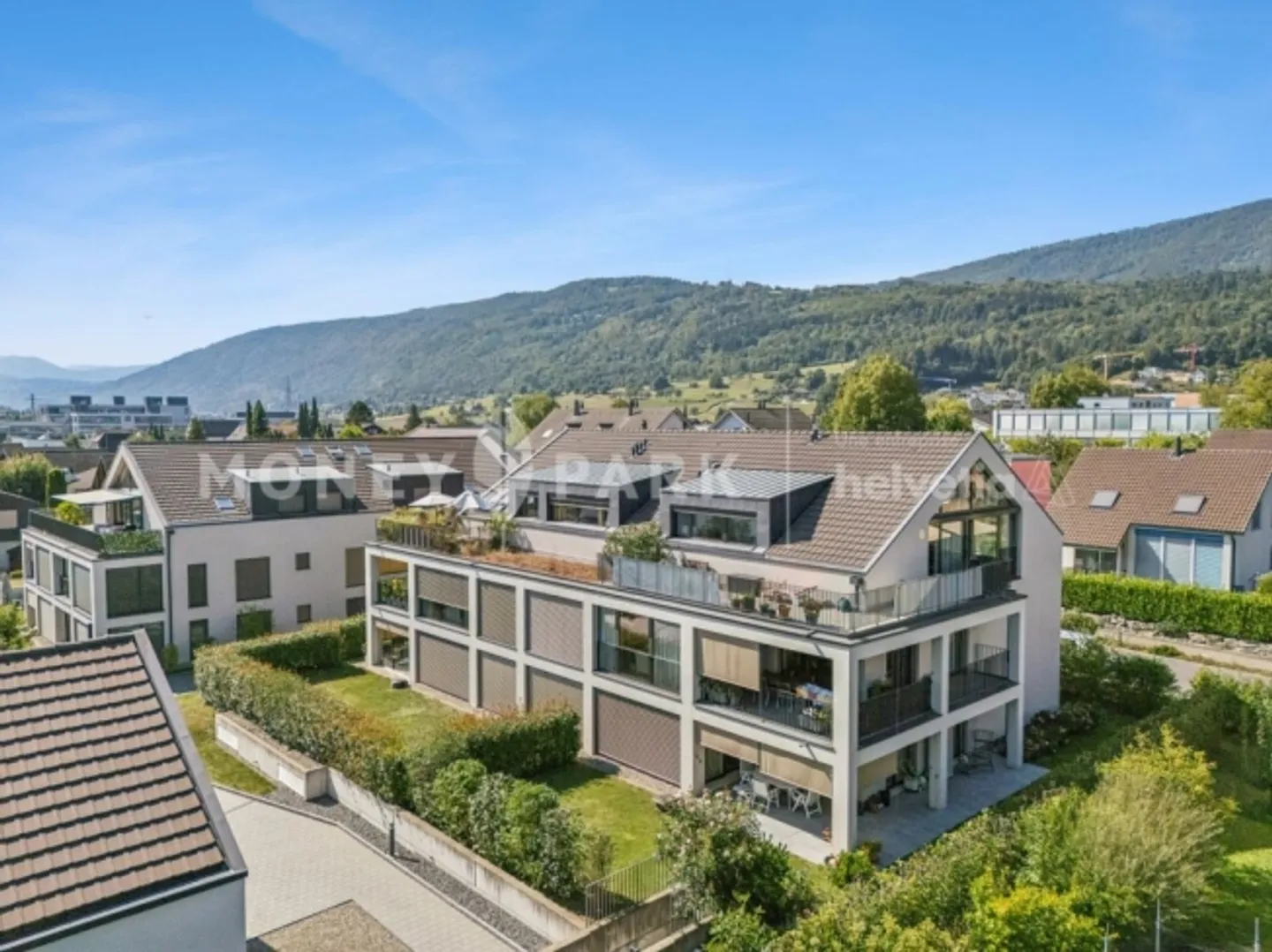 Stylish and modern penthouse apartment in Lengnau - Photo 1 of 13