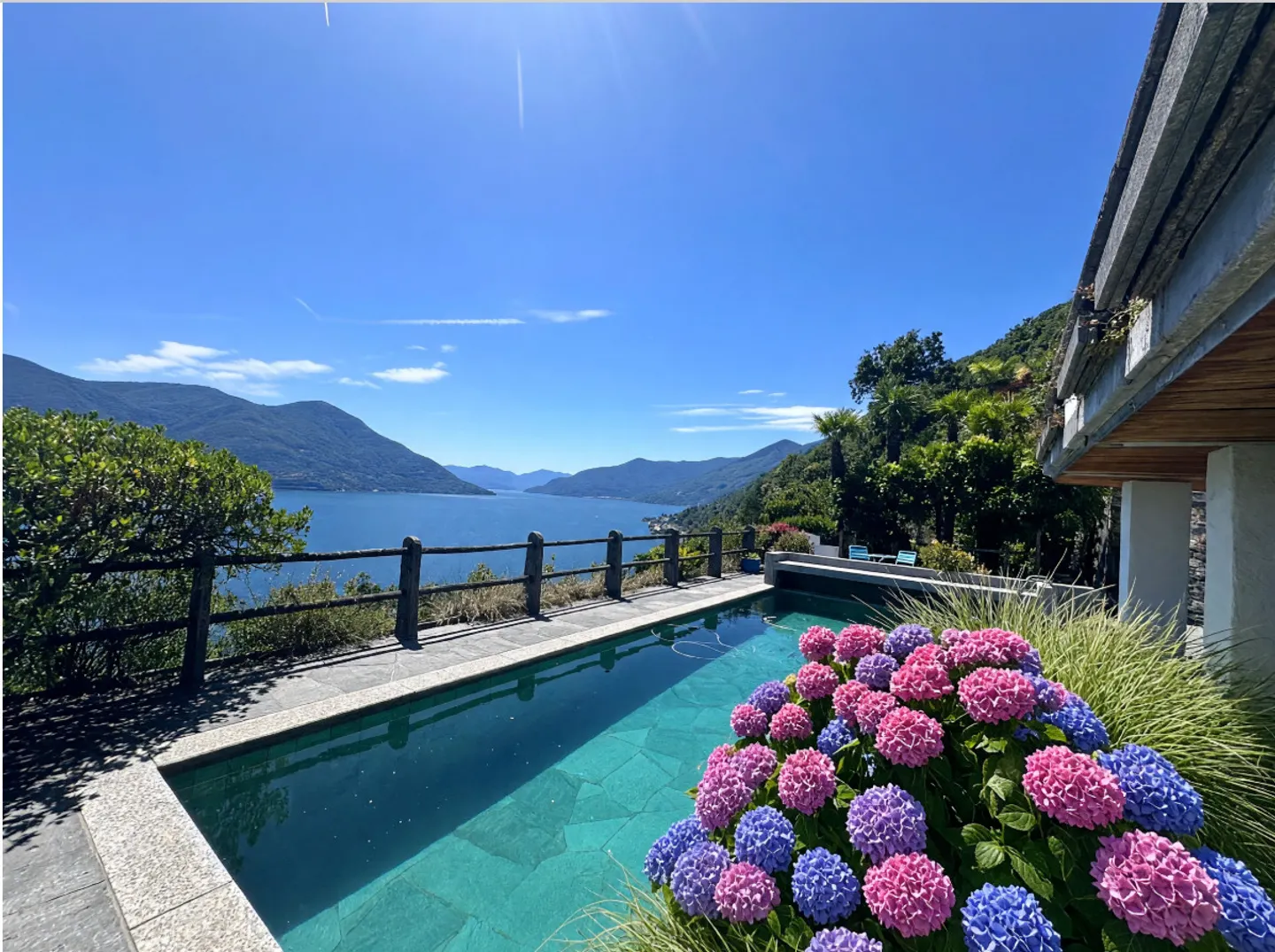 Artist House - Exclusive Artist Villa in the Best View Location - Photo 3 of 6