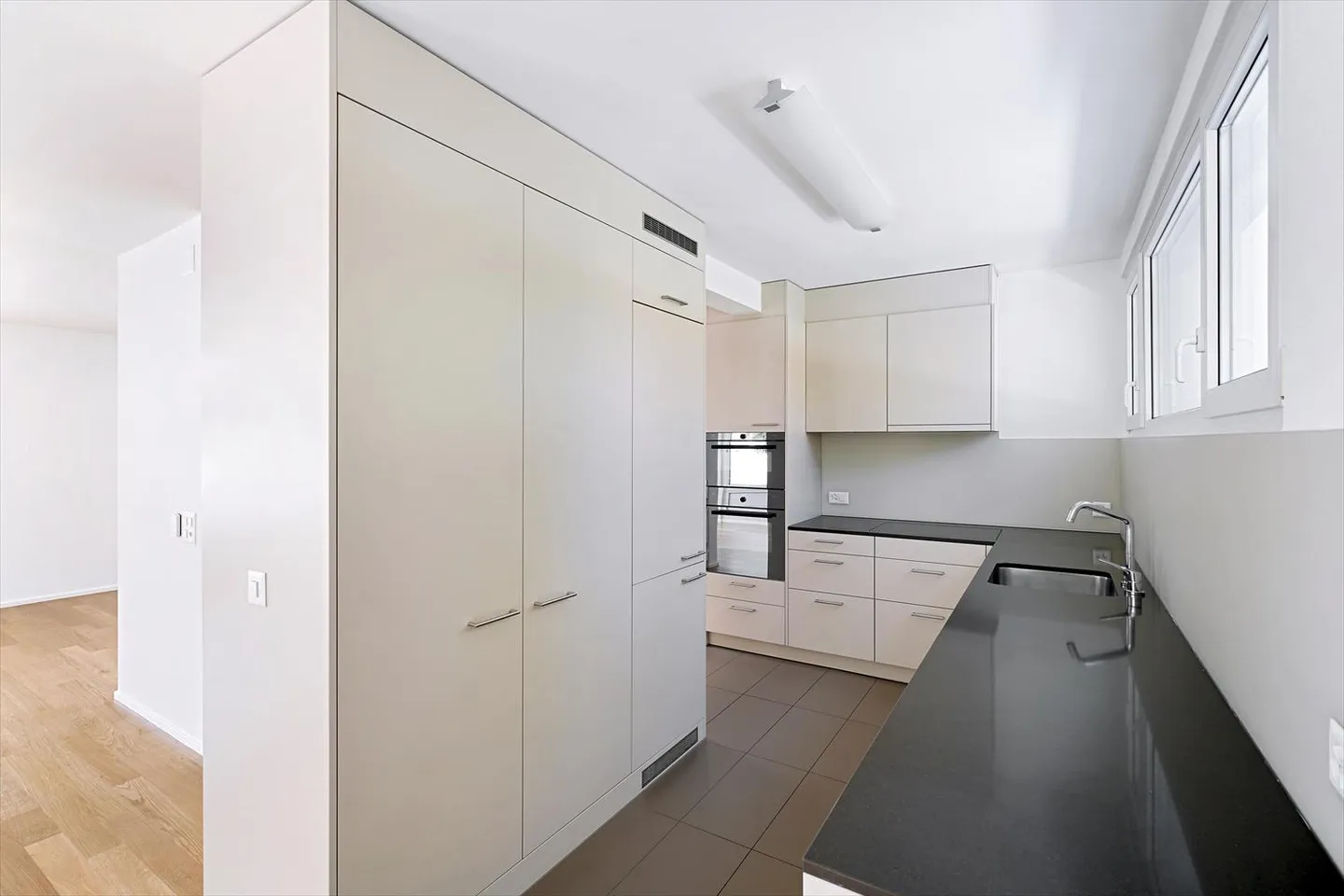 Penthouse for rent - Photo 5 of 12