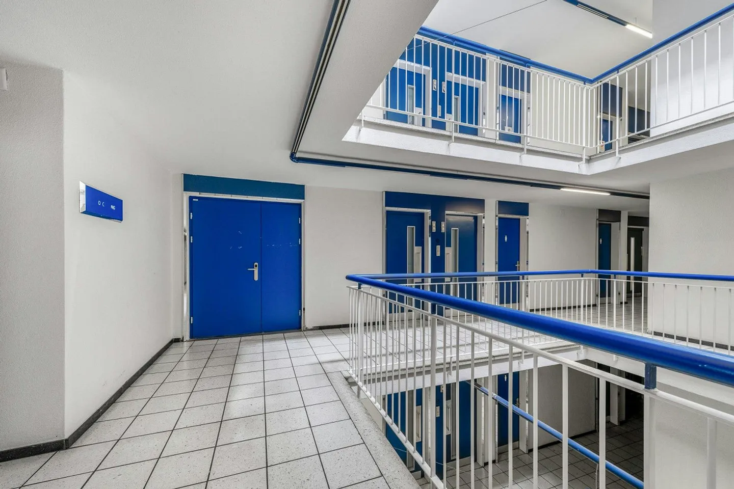 Office/Commercial Space on the 2nd Floor with Goods Lift to the Rental Area in Zurich... - Photo 11 of 13