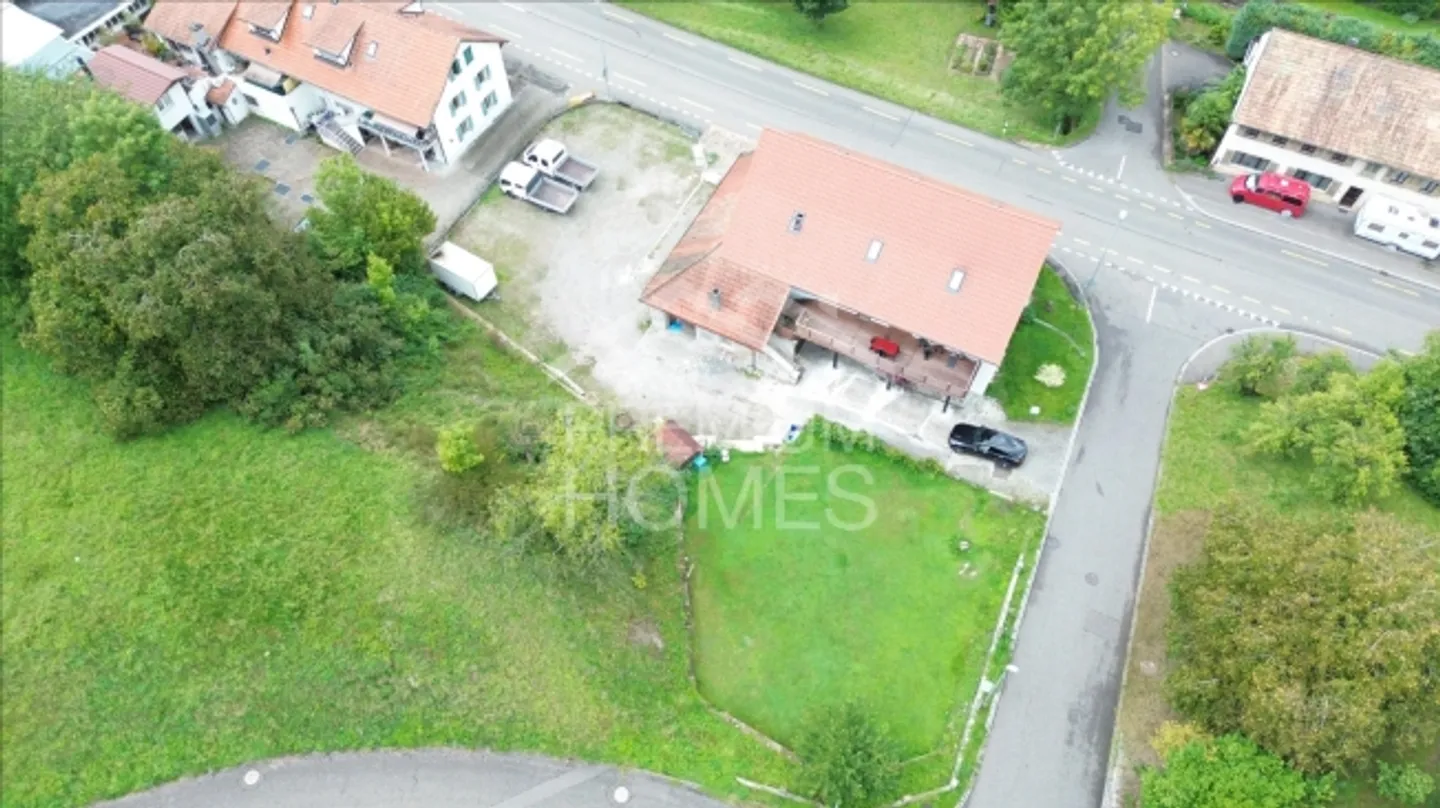 «Bauland mit kernsaniertem Wohnhaus - vielseitige Möglichkeiten» - Foto 1 von 4