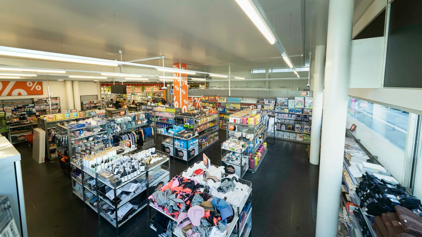 Retail space with 120m² in neighborhood center – Migros Basel - Photo 2 of 6