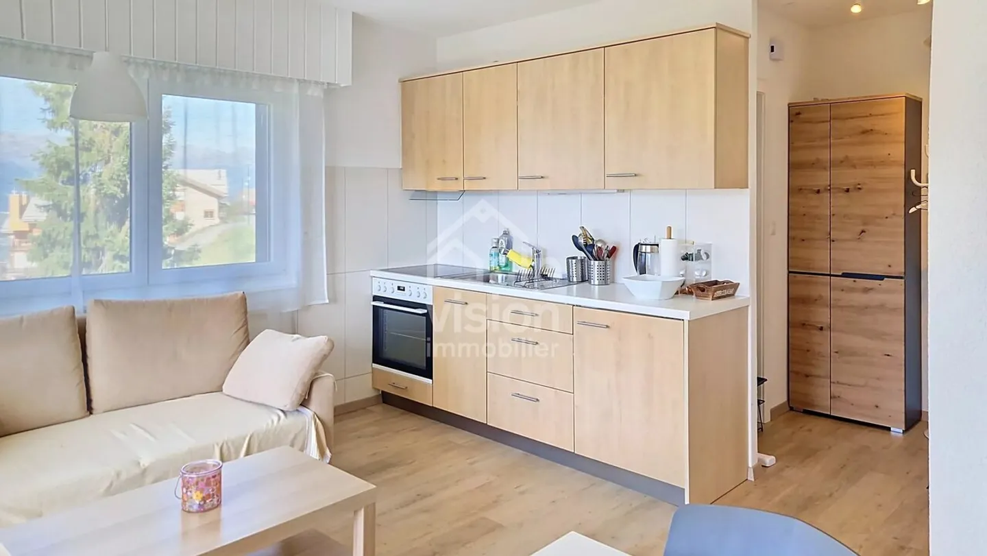 2,5 ZIMMER MIT PANORAMABLICK IM HERZEN DER STATION, 4 TäLER - Foto 6 von 13