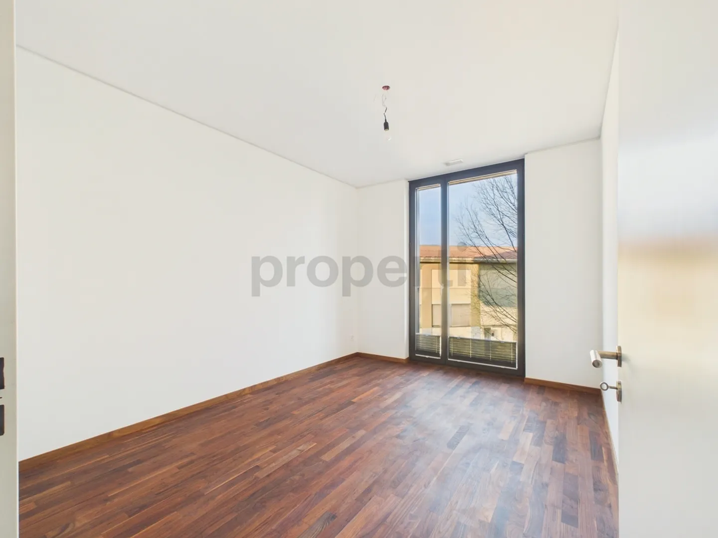 Moderno appartamento di 3,5 stanze con balcone a Bienne - Foto 5 di 11
