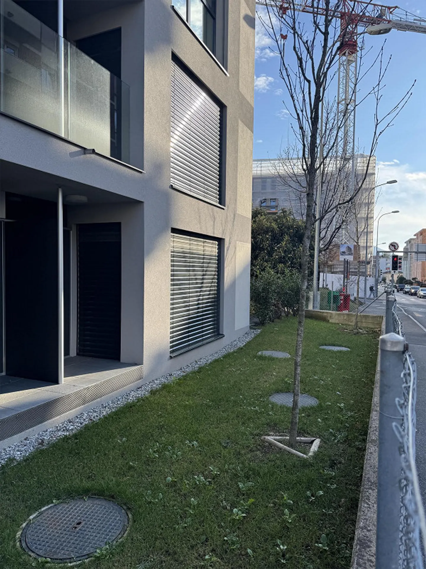 BÜRO AN DER STRASSE Neue Residenz - Modern Luxus und Komfort - Foto 3 von 25