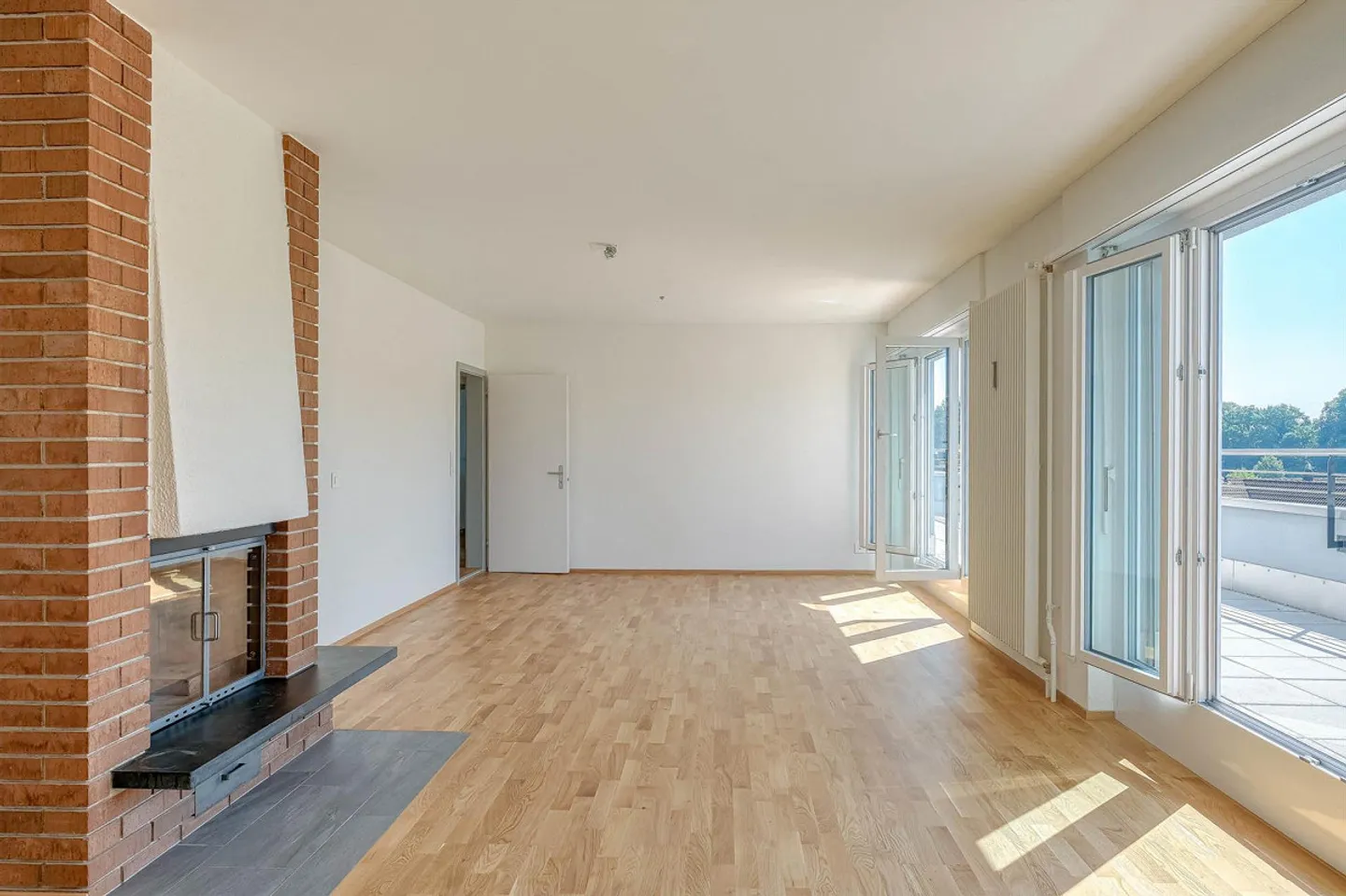 Appartamento attico 4.5 camere ultra moderno con panorama a 360° - Foto 7 di 13