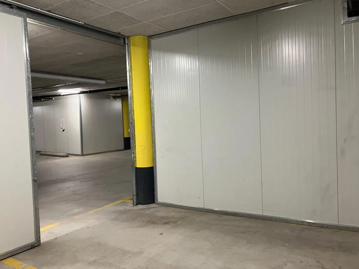Spazio di stoccaggio (24 m2) - Foto 4 di 7