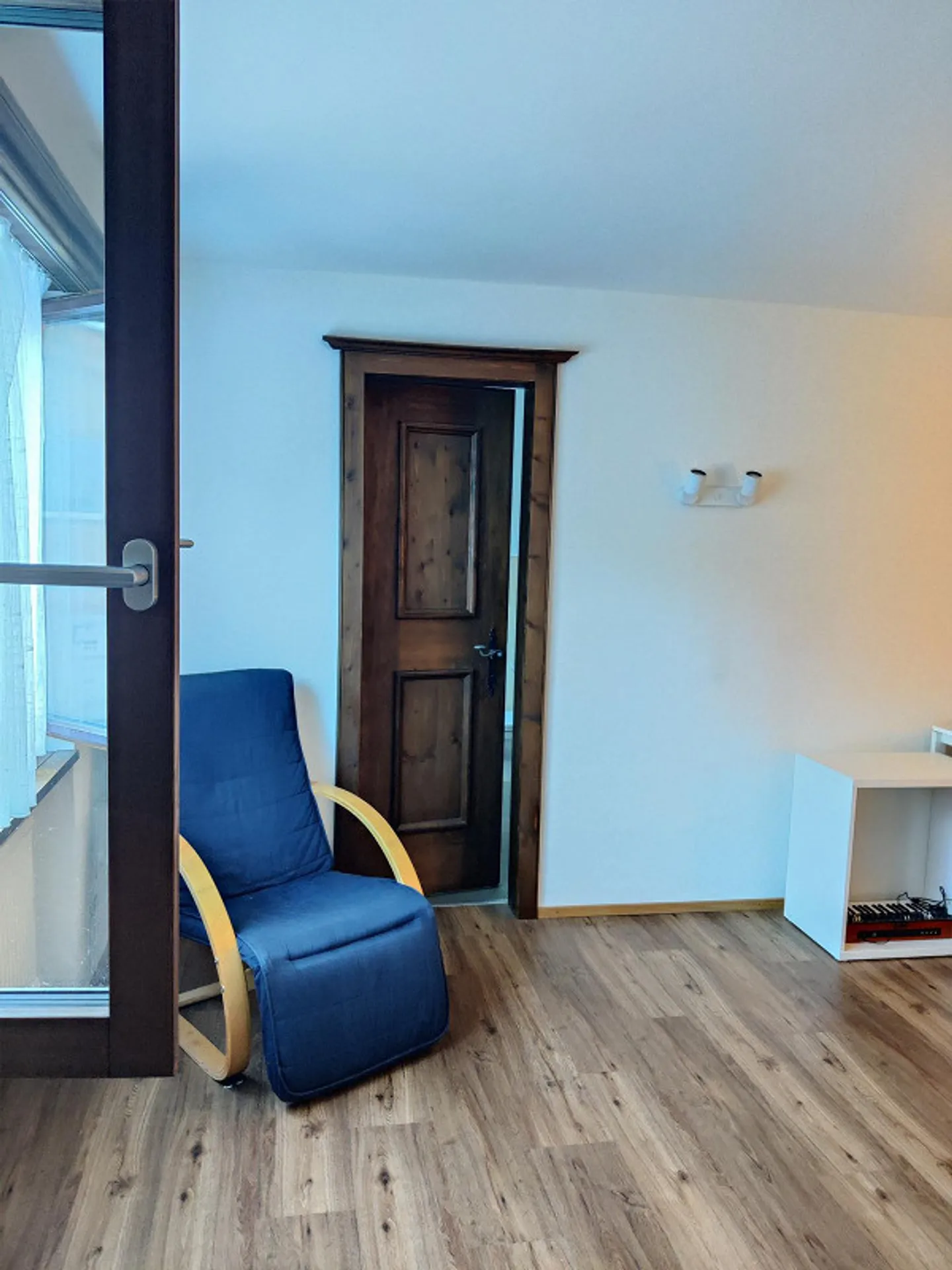 Schöne 1.5-Zimmerwohnung im Herzen von Klosters per 1. April 2026 - Foto 4 von 12