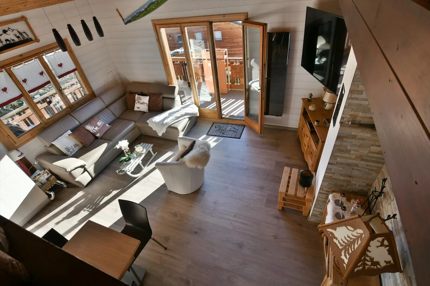 Wunderschöner, renovierter Duplex mit 6,5 Zimmern, sehr gut gelegen in Mayens-de-Chamoson - Foto 1 von 15