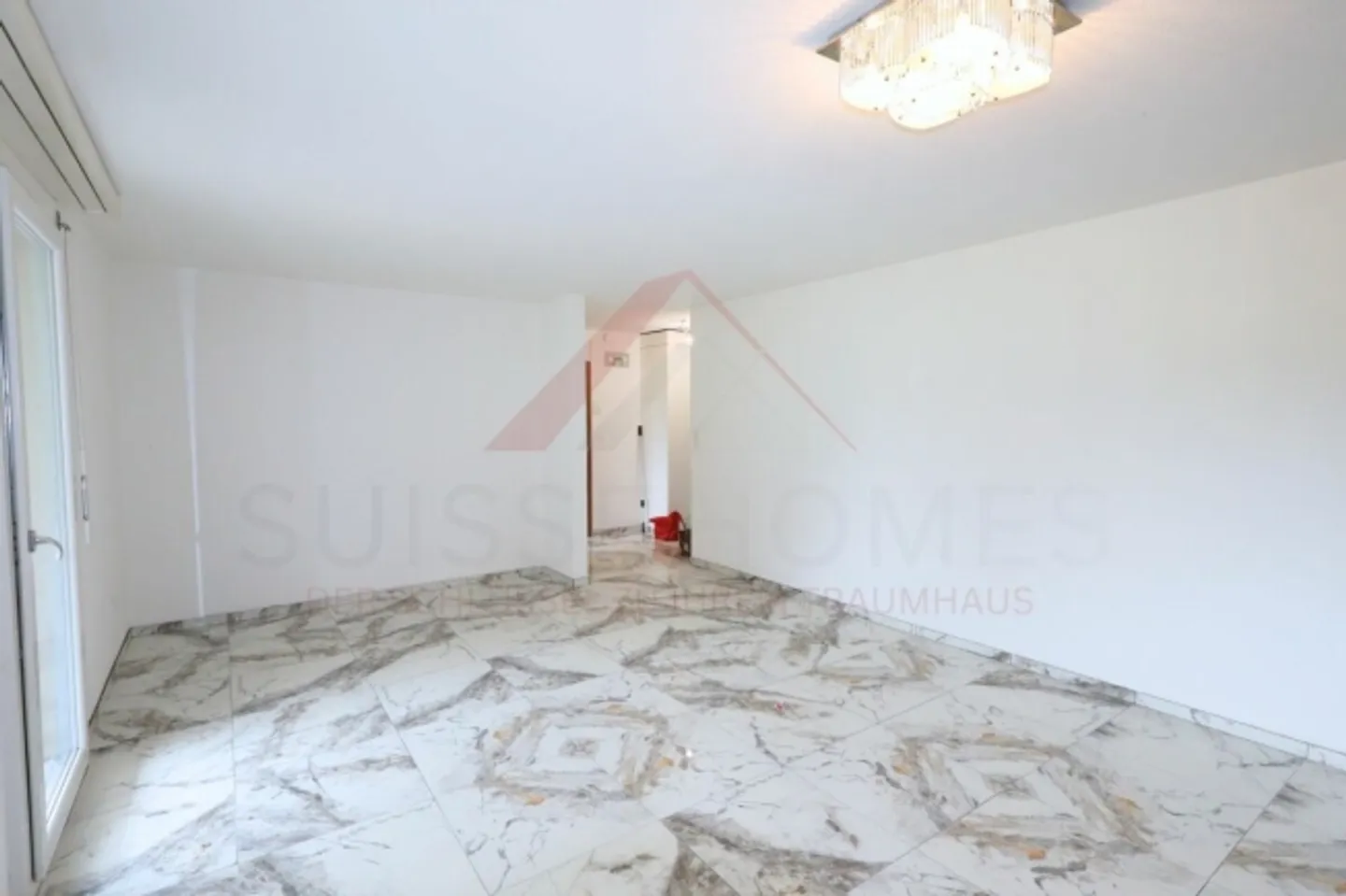 «Moderne 4.5-Zimmer-Wohnung im 2. Obergeschoss in Schmitten - hell, offen und hochwertig saniert» - Foto 1 von 17