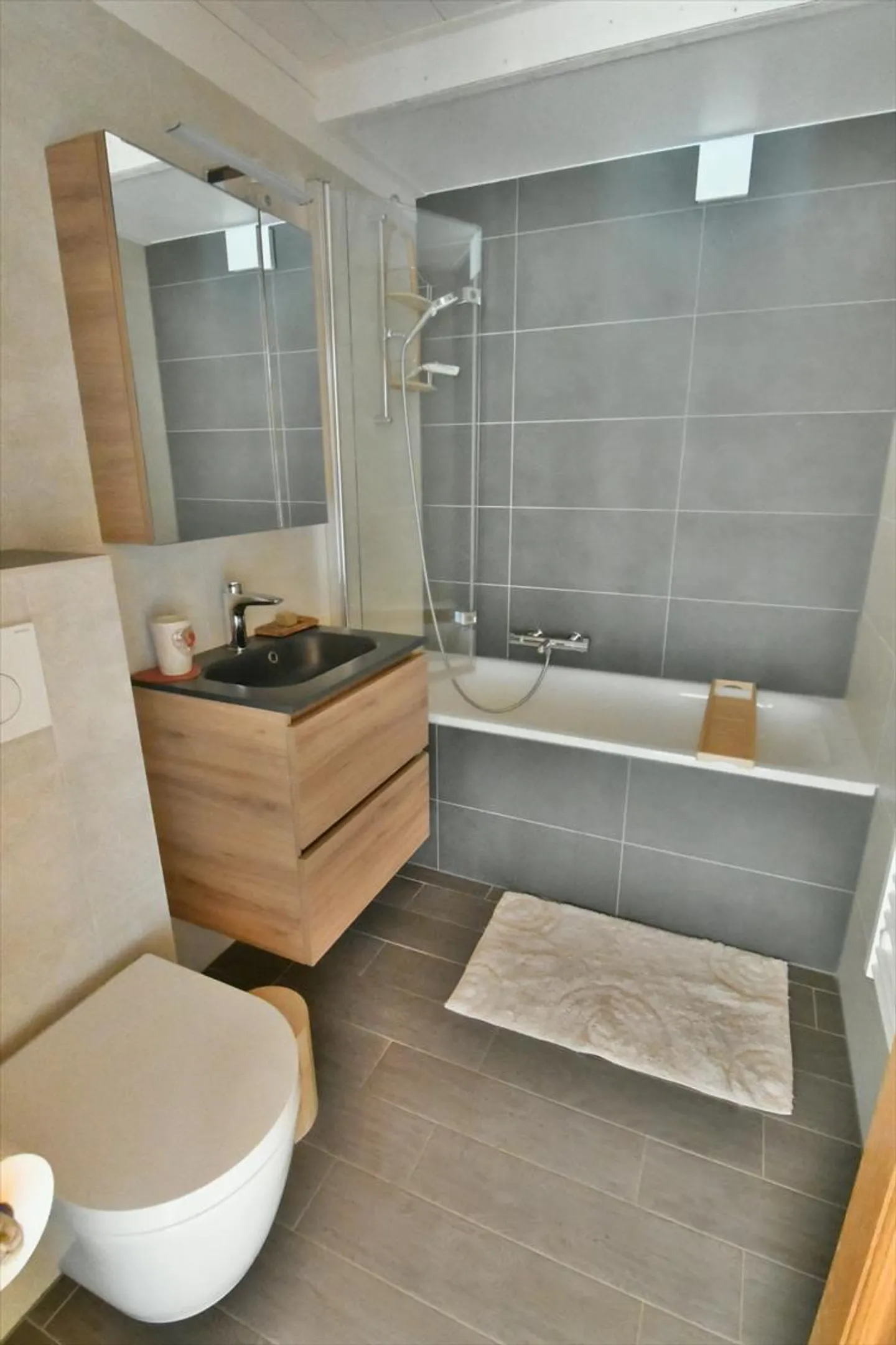 Wunderschöner, renovierter Duplex mit 6,5 Zimmern, sehr gut gelegen in Mayens-de-Chamoson - Foto 11 von 15