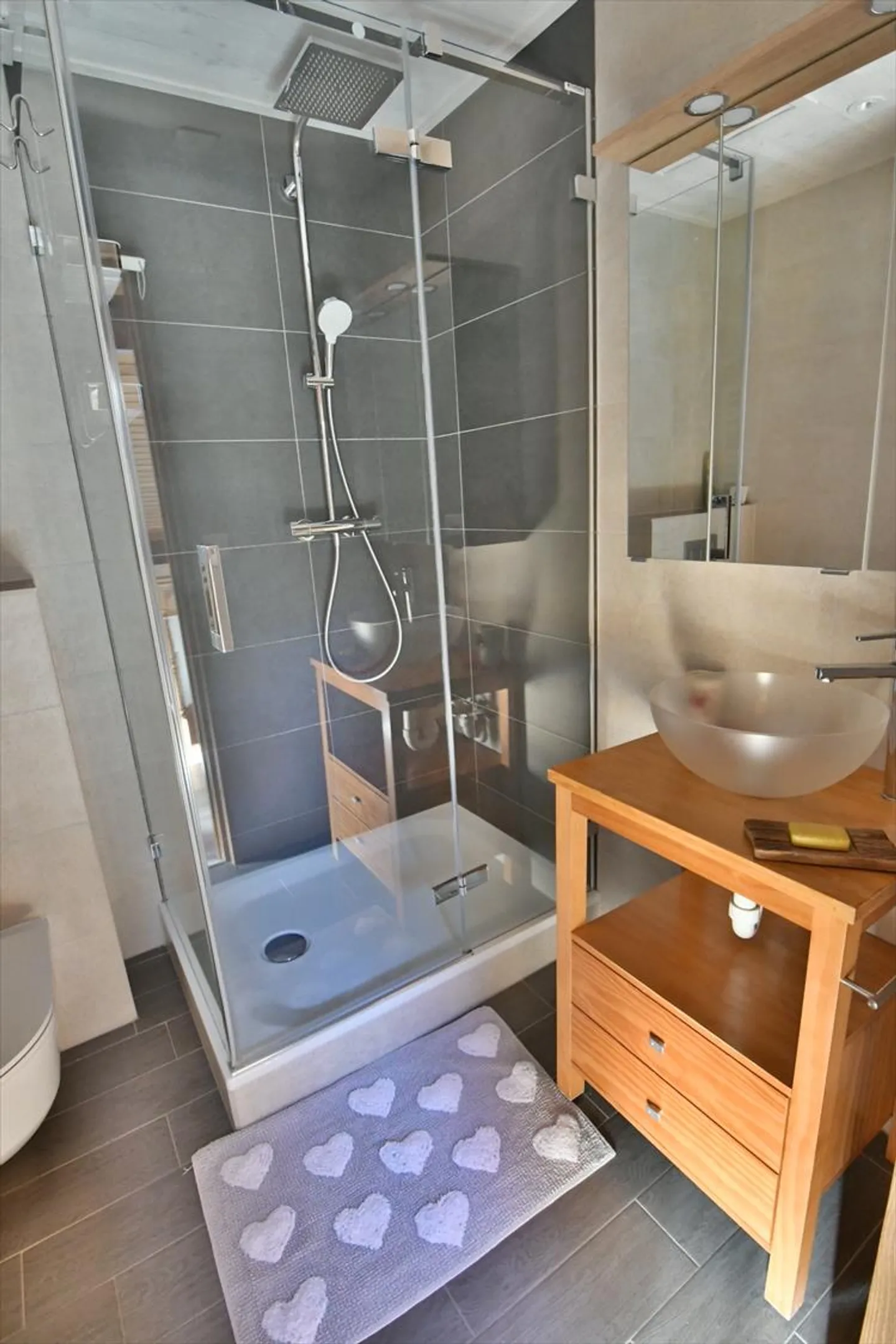 Wunderschöner, renovierter Duplex mit 6,5 Zimmern, sehr gut gelegen in Mayens-de-Chamoson - Foto 12 von 15