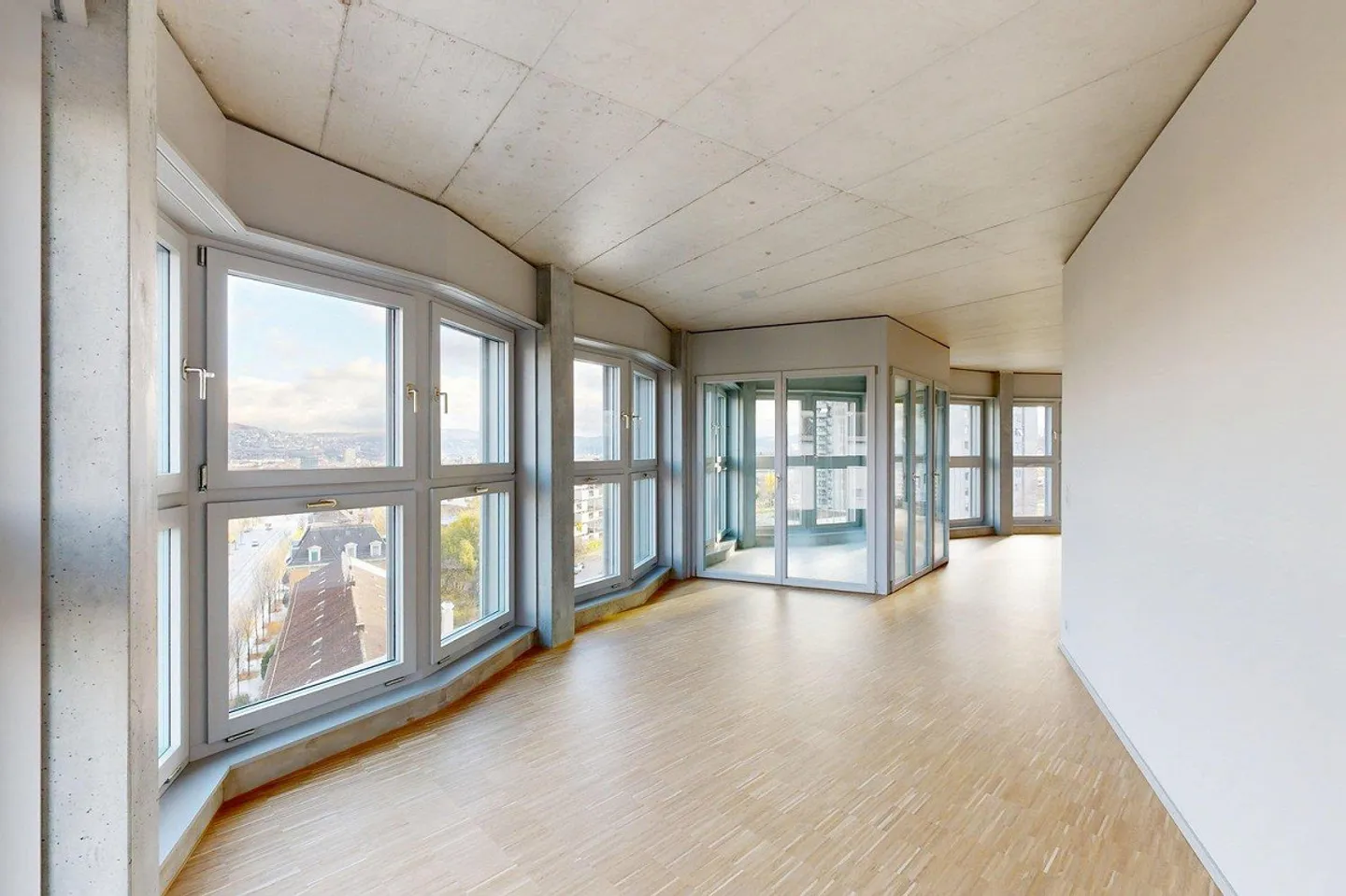 PANORAMA & URBANO: Prima locazione "SPHINX" - Foto 3 di 7