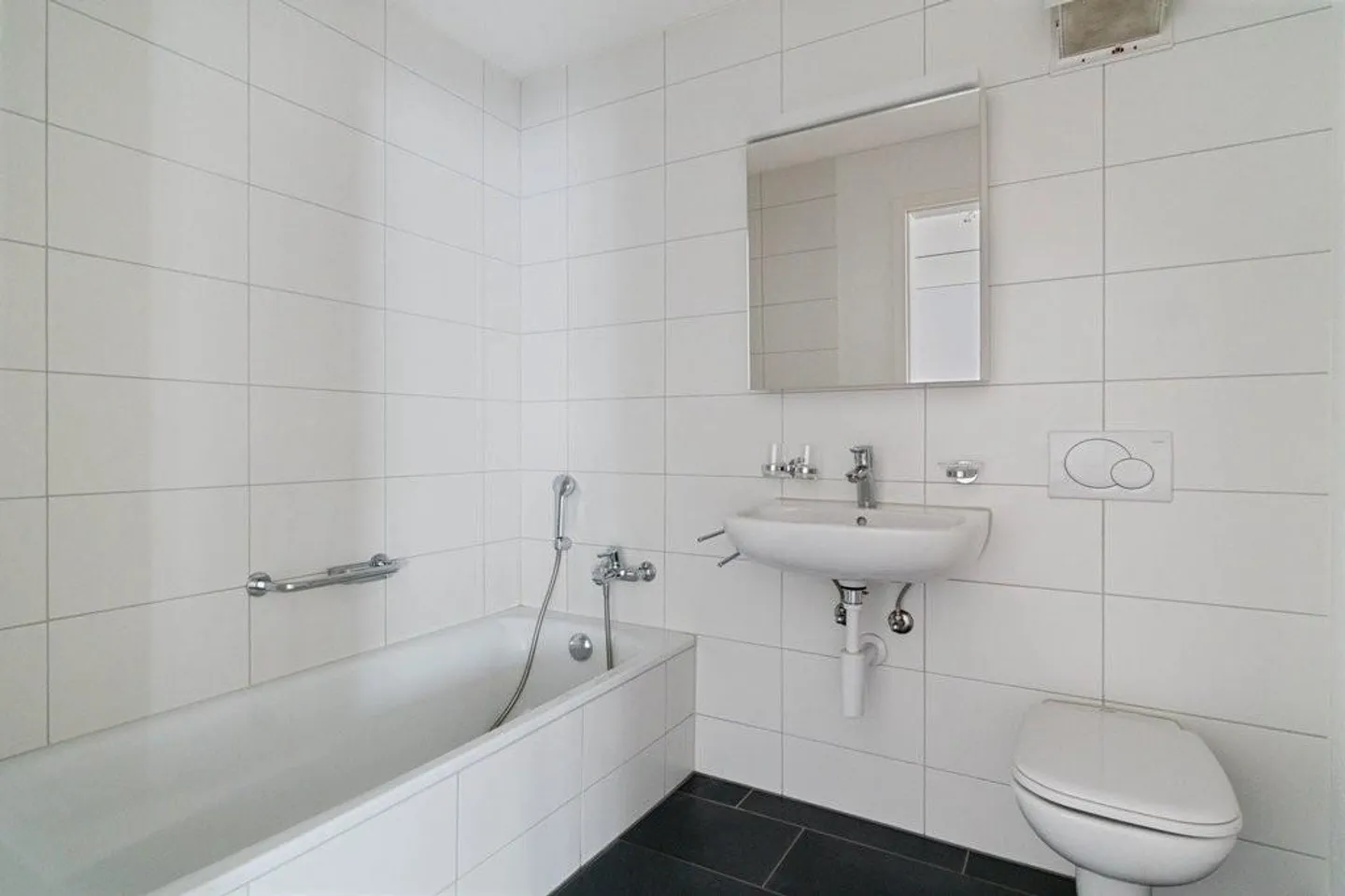 La Felicità della Vostra Famiglia - Appartamento Attraente Vicino alla Città - Foto 5 di 12