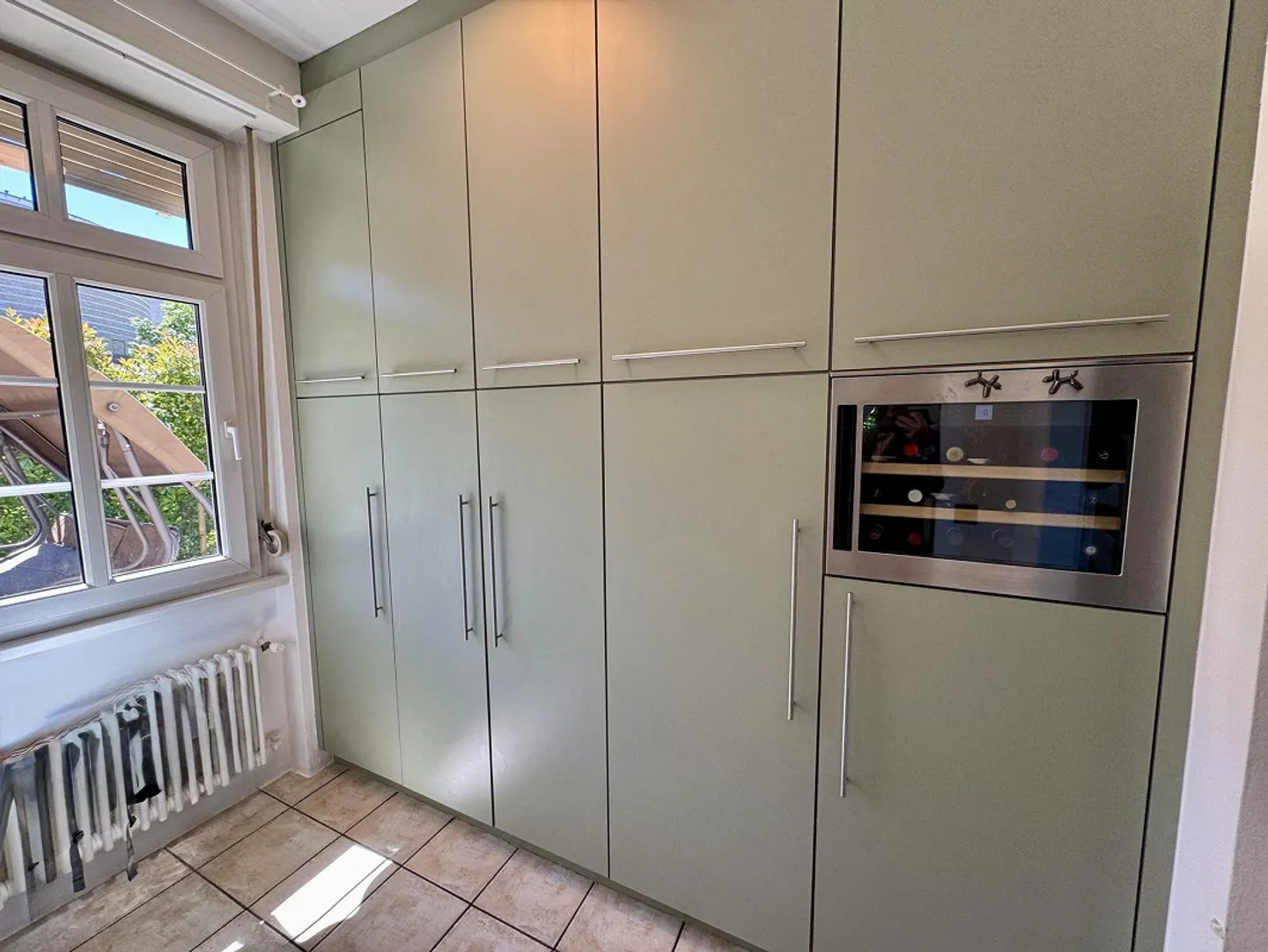 VILLA IM STIL IM ZENTRUM VON MENDRISIO, DOPPELGARTEN, GARAGE UND PARKPLÄTZE - Foto 7 von 18