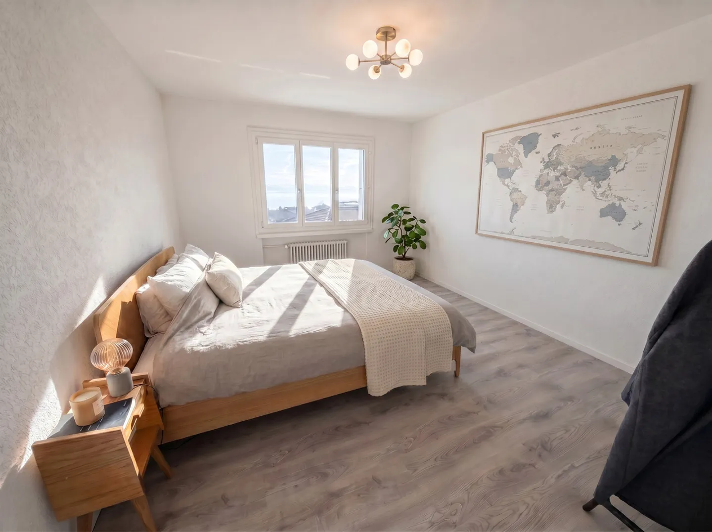 Renovated Apartment with Lake View - Photo 3 of 7