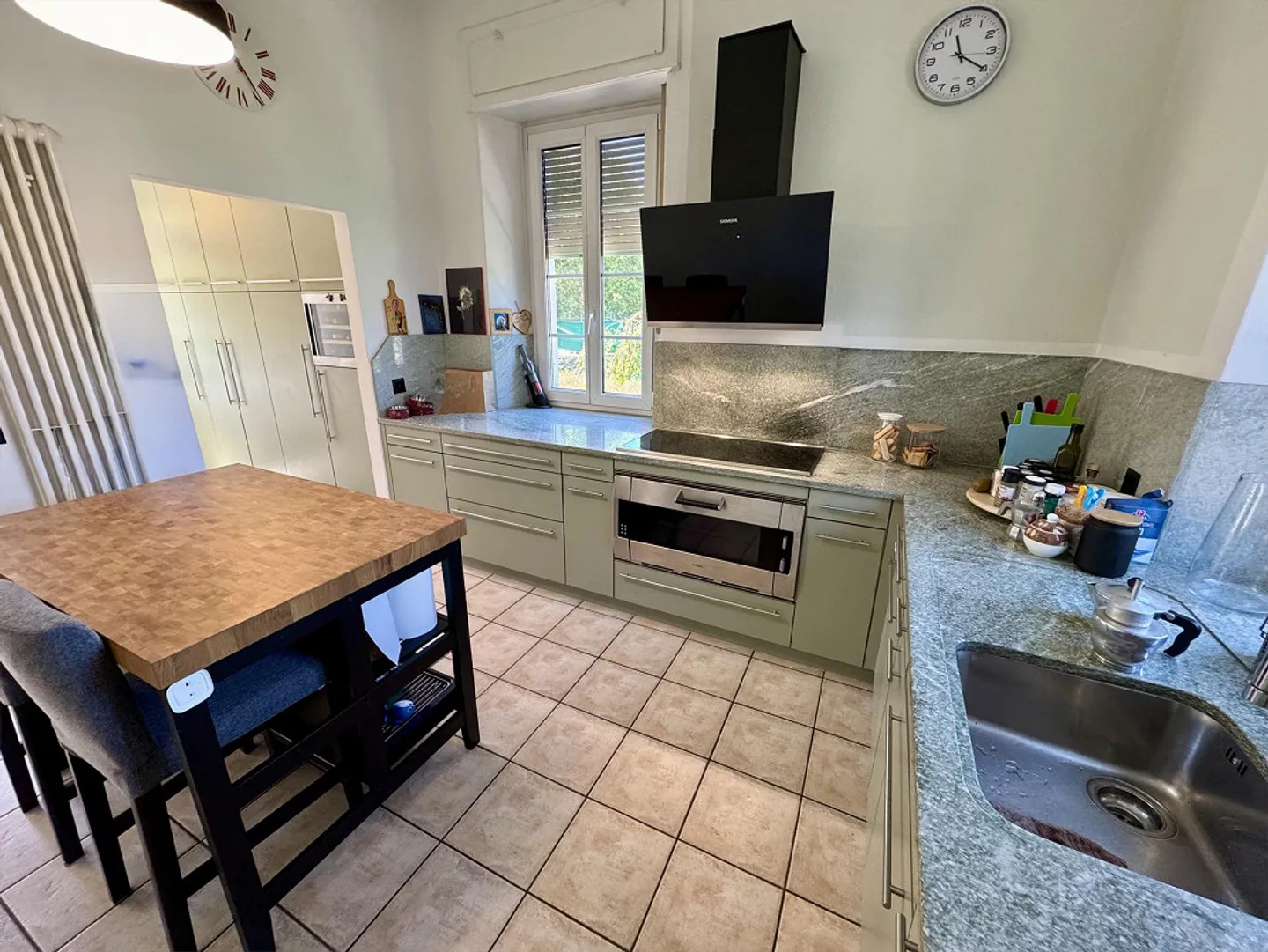 VILLA IM STIL IM ZENTRUM VON MENDRISIO, DOPPELGARTEN, GARAGE UND PARKPLÄTZE - Foto 11 von 18