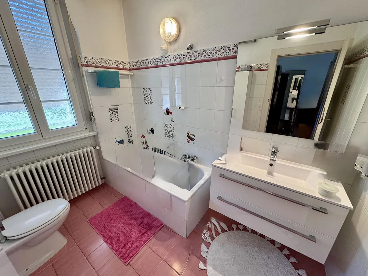 VILLA IM STIL IM ZENTRUM VON MENDRISIO, DOPPELGARTEN, GARAGE UND PARKPLÄTZE - Foto 15 von 18