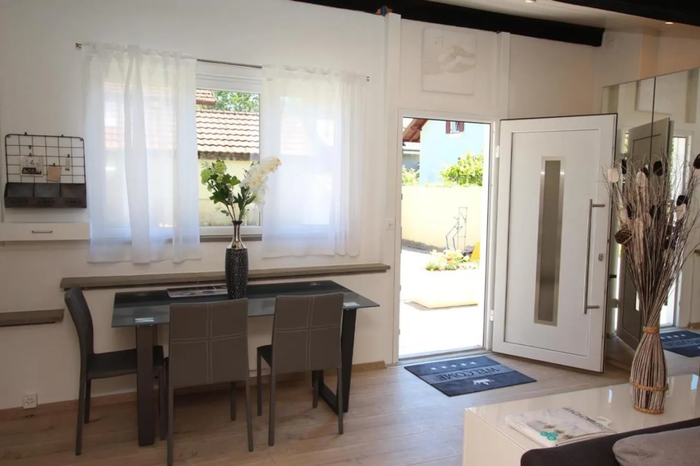 Renovated Cottage with Terrace - Photo 6 of 7