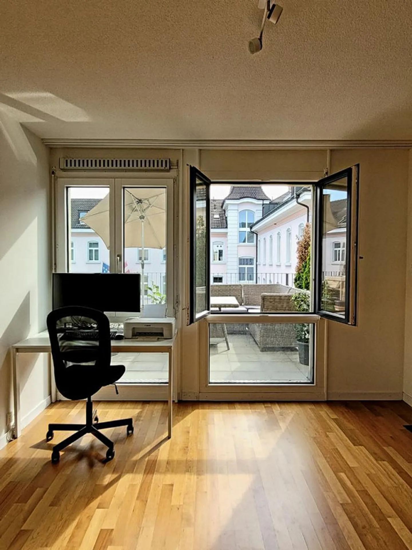 Gemütliche 3.5-Zimmerwohnung nahe der Altstadt Zofingen - Foto 8 di 10