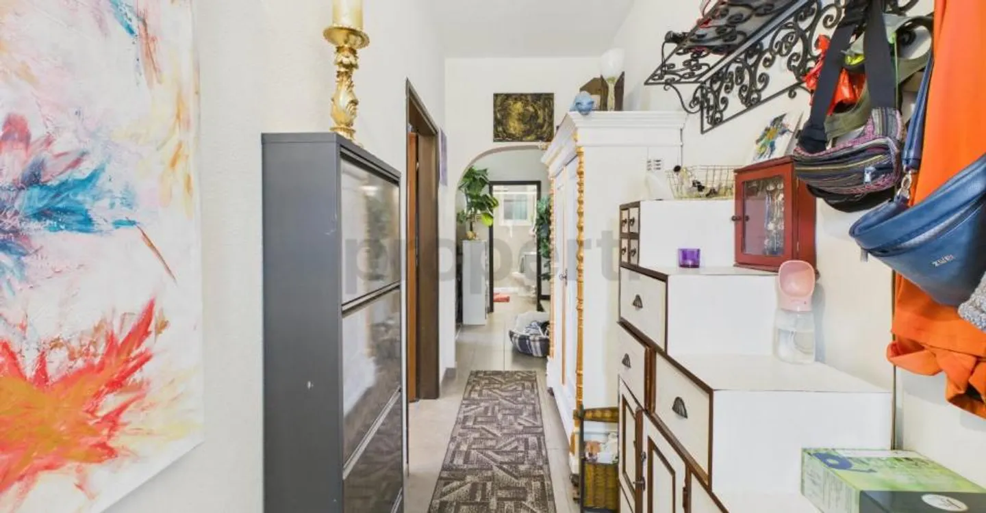 Maison bifamiliale avec vue panoramique dans un quartier résidentiel de Cugnasco - Foto 5 di 12