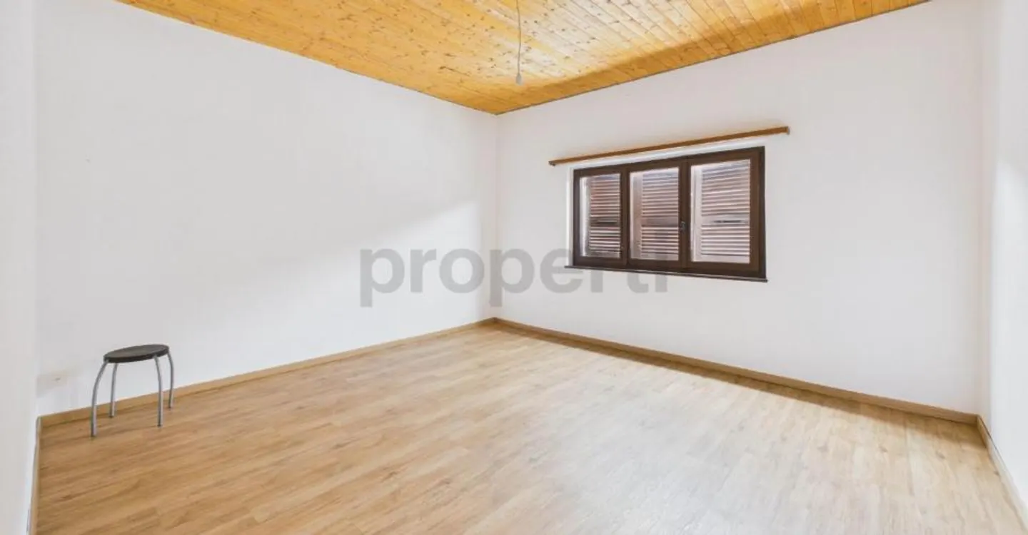 Maison bifamiliale avec vue panoramique dans un quartier résidentiel de Cugnasco - Foto 8 di 12