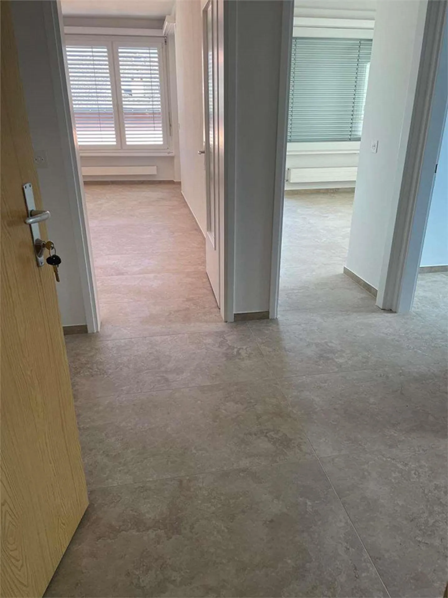 Vira Gambarogno au deuxième étage, appartement spacieux de 3,5 pièces - Photo 1 sur 9