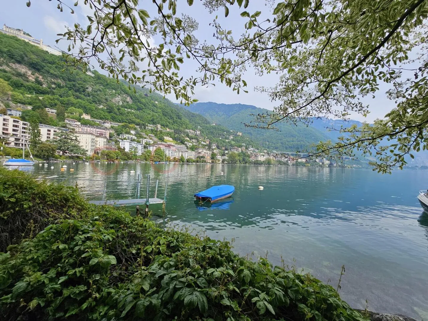 Splendido appartamento con vista panoramica mozzafiato sul Lago di Ginevra e le montagne - Foto 13 di 16