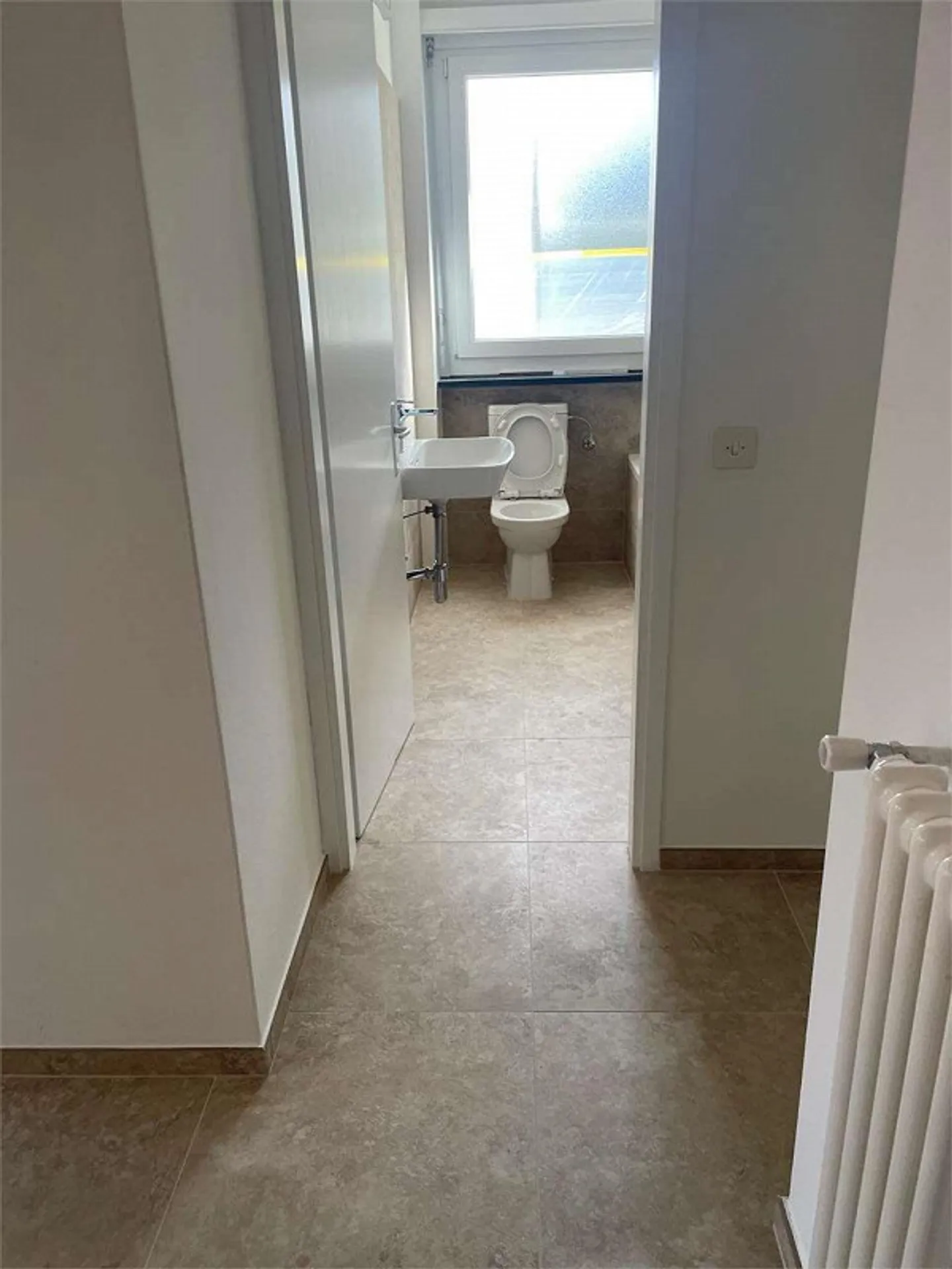 Vira Gambarogno au deuxième étage, appartement spacieux de 3,5 pièces - Photo 4 sur 9