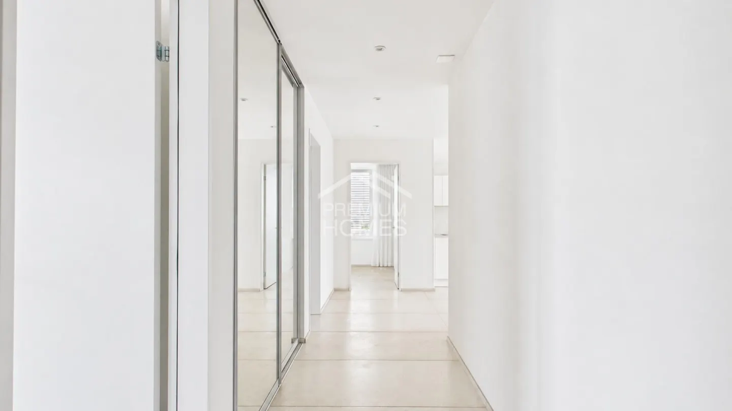 Appartamento moderno con Loggia - Foto 2 di 9