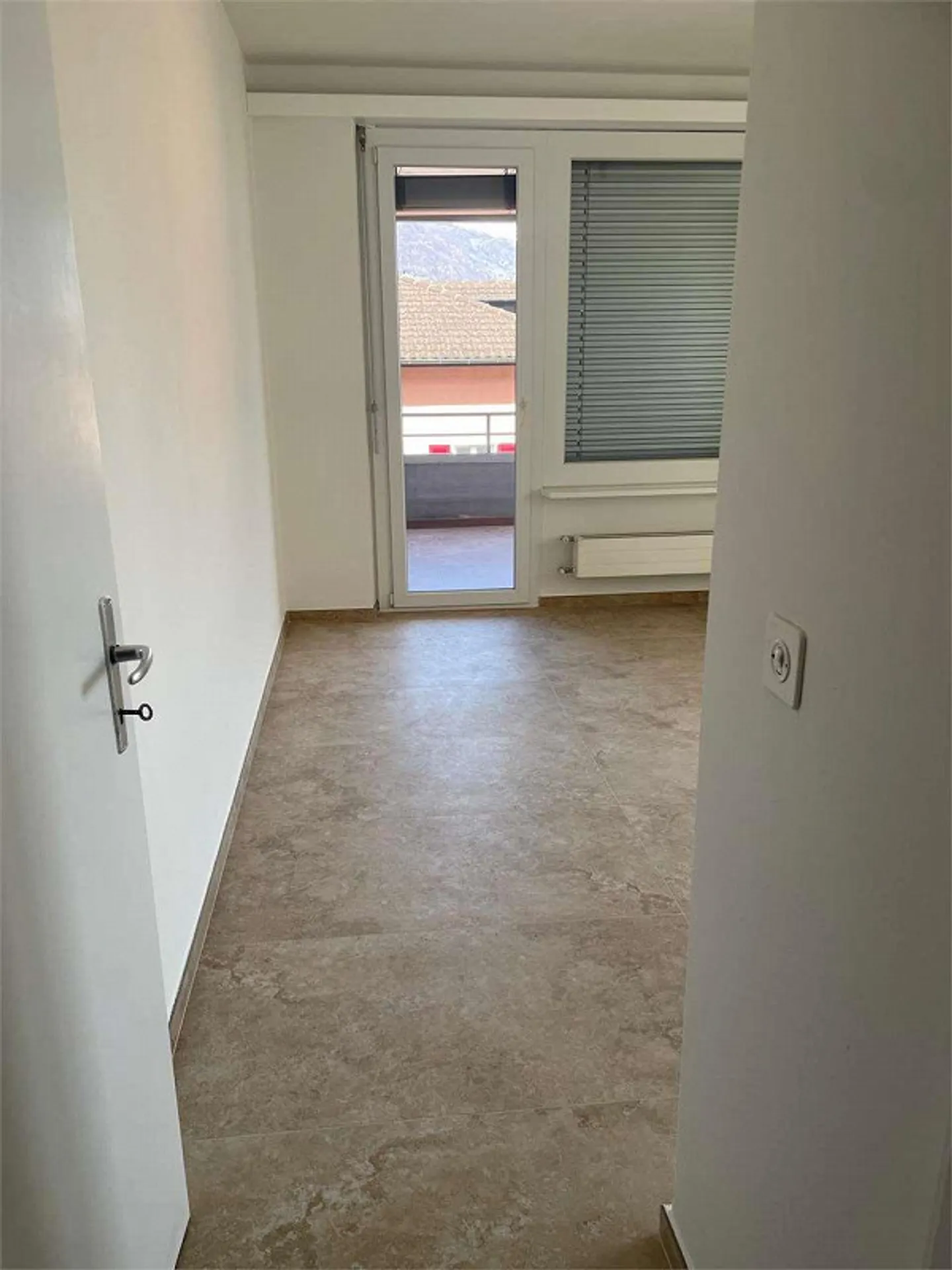 Vira Gambarogno au deuxième étage, appartement spacieux de 3,5 pièces - Photo 7 sur 9