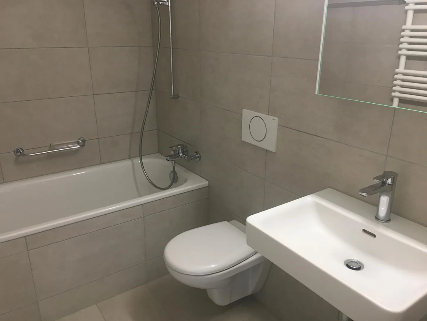 Gemütliche 3-Zimmerwohnung an zentraler Lage in Rotkreuz - Foto 3 di 7