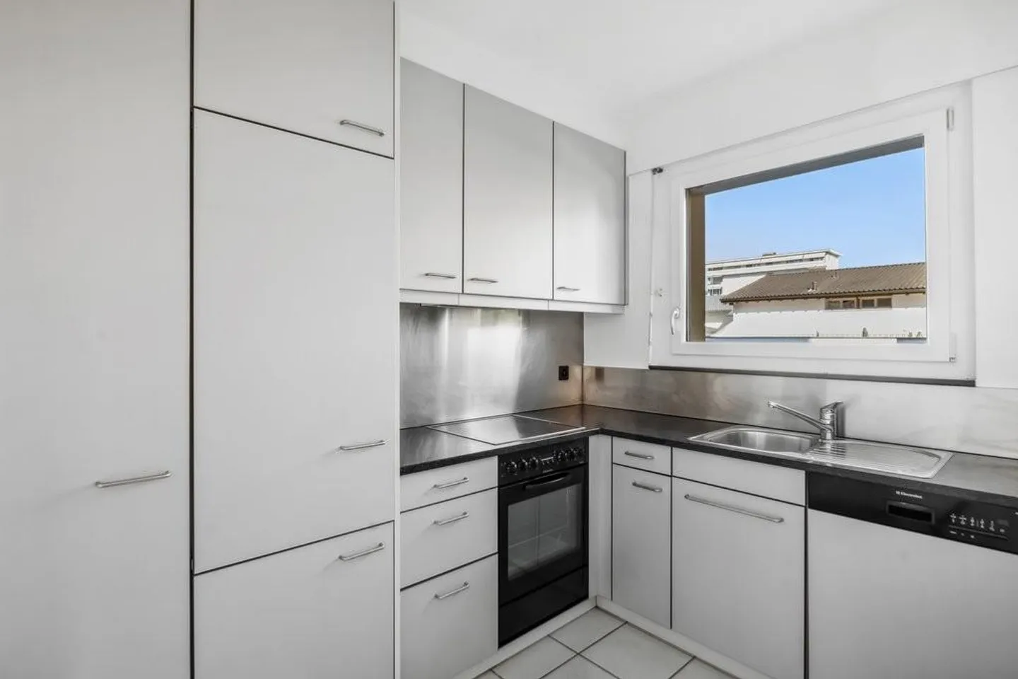 3.5 locali in zona tranquilla vicino a tutti i servizi - Foto 2 di 9