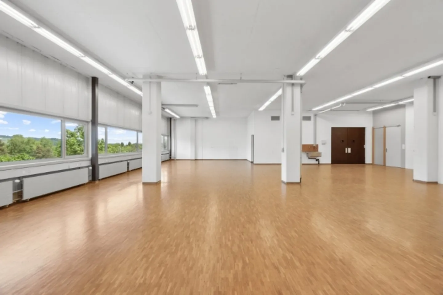Mischgenutztes Gebäude mieten - Foto 4 von 7