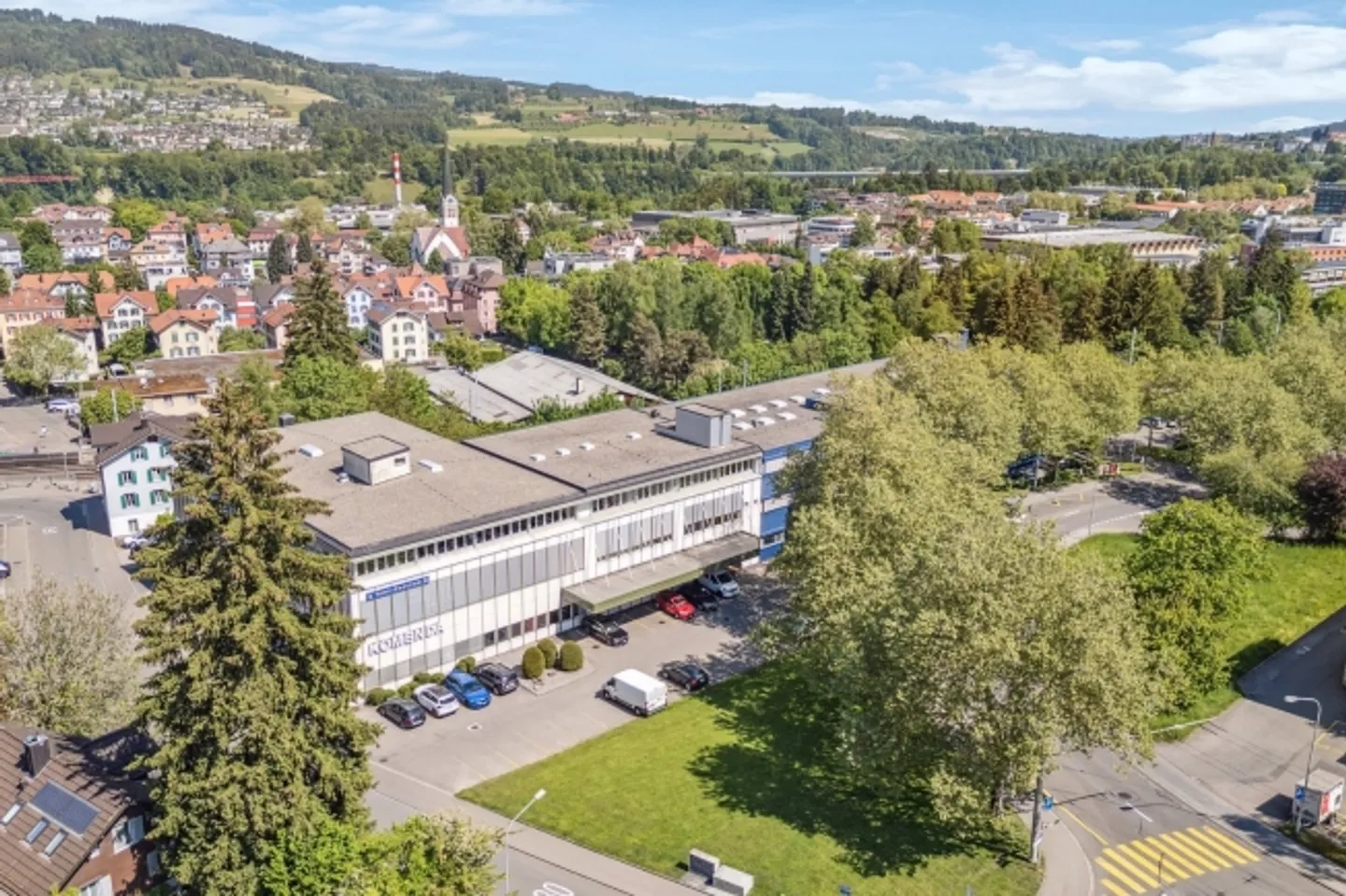 Mischgenutztes Gebäude mieten - Foto 1 von 7